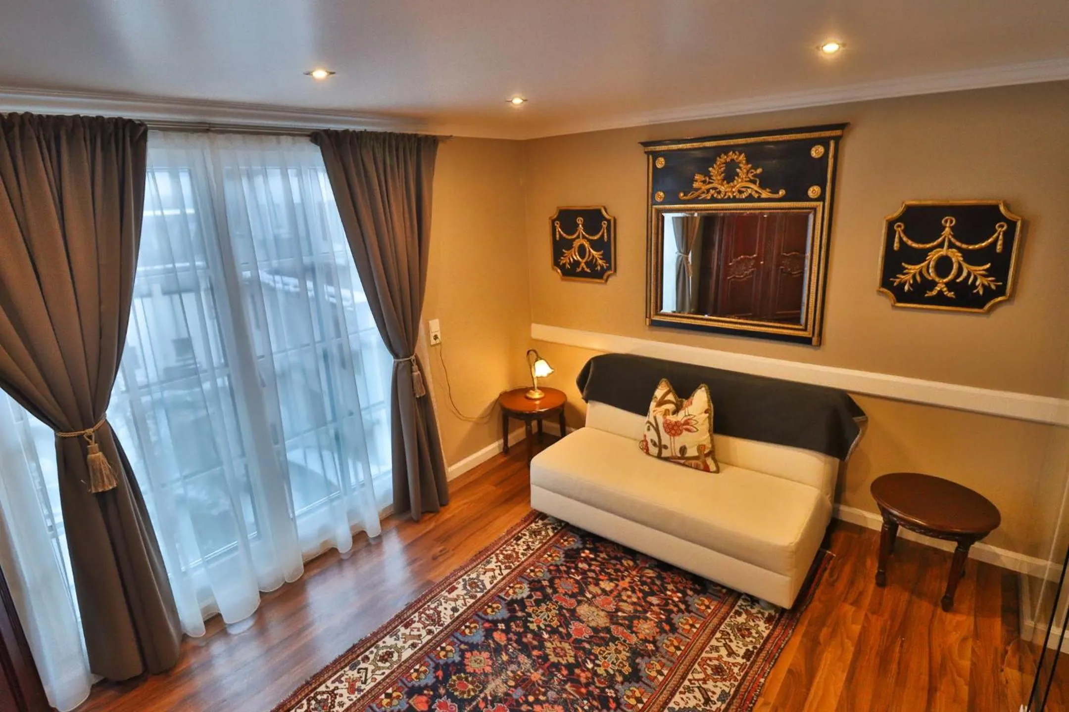 Photo of the whole room, Bed in Schneider Hof Boutique-Hotel Garni Superior