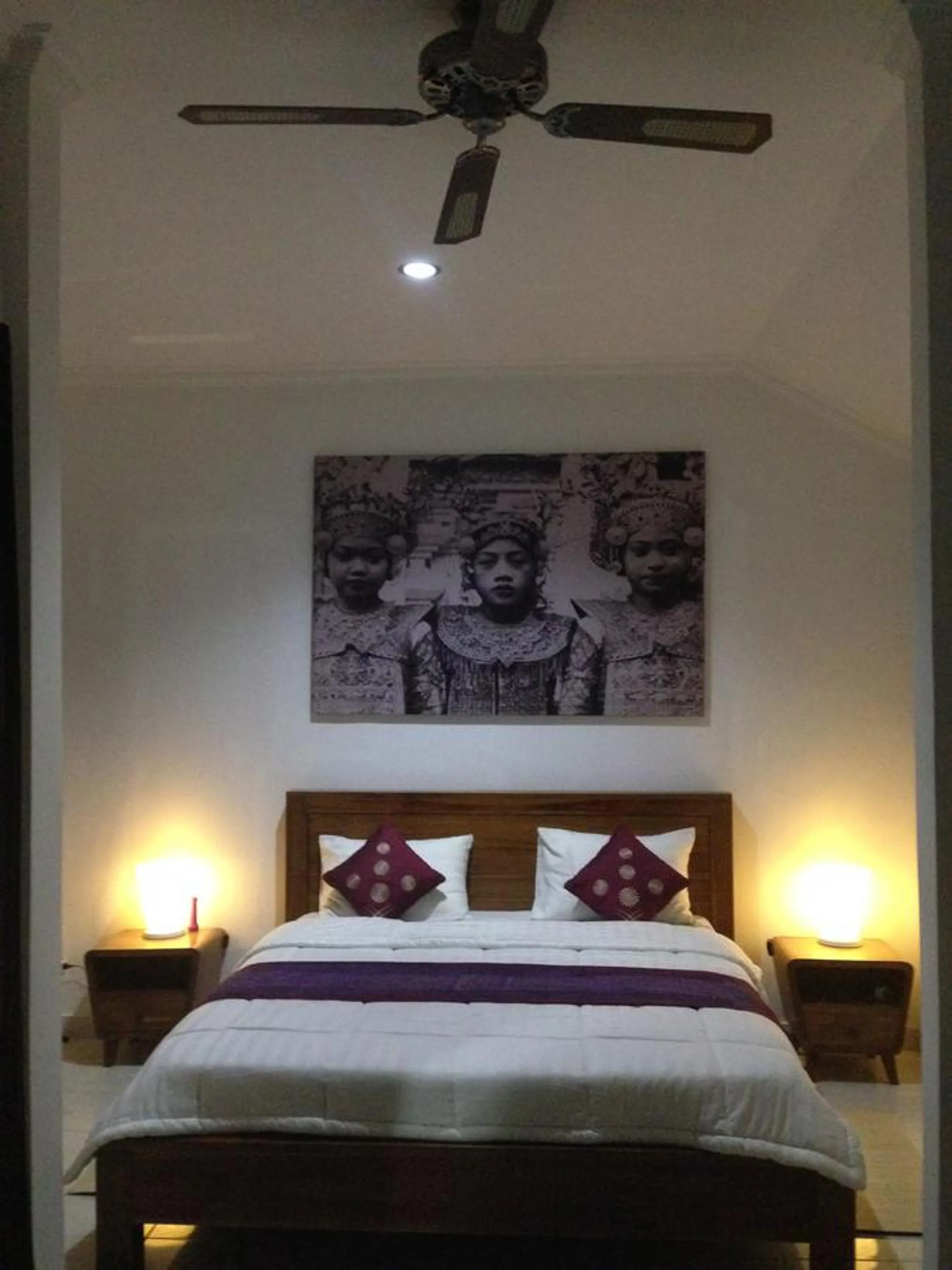 Bed in Ubud Rooms B&B