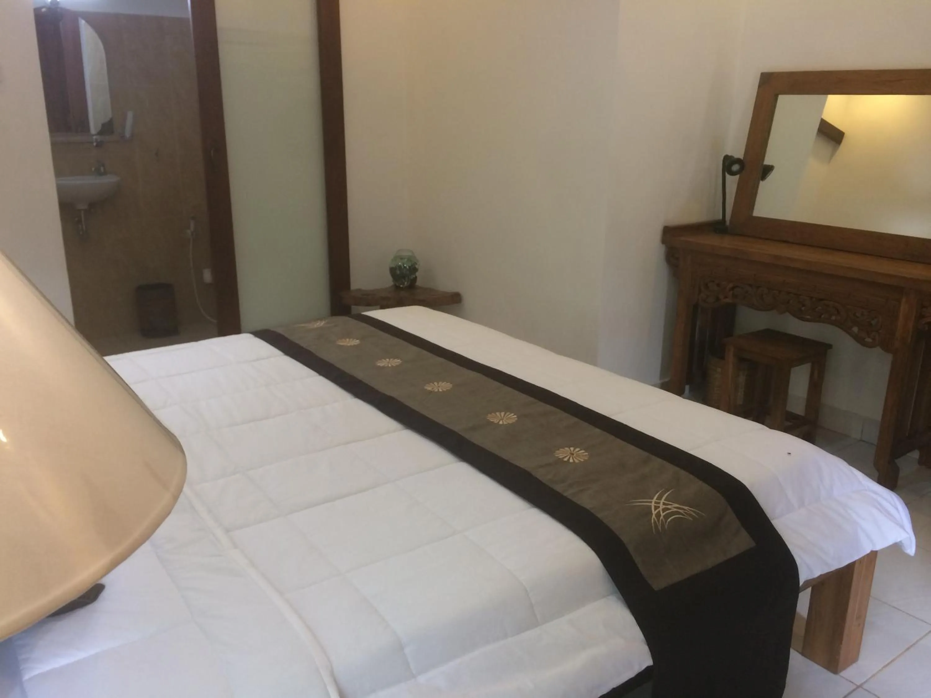 Decorative detail, Bed in Ubud Rooms B&B