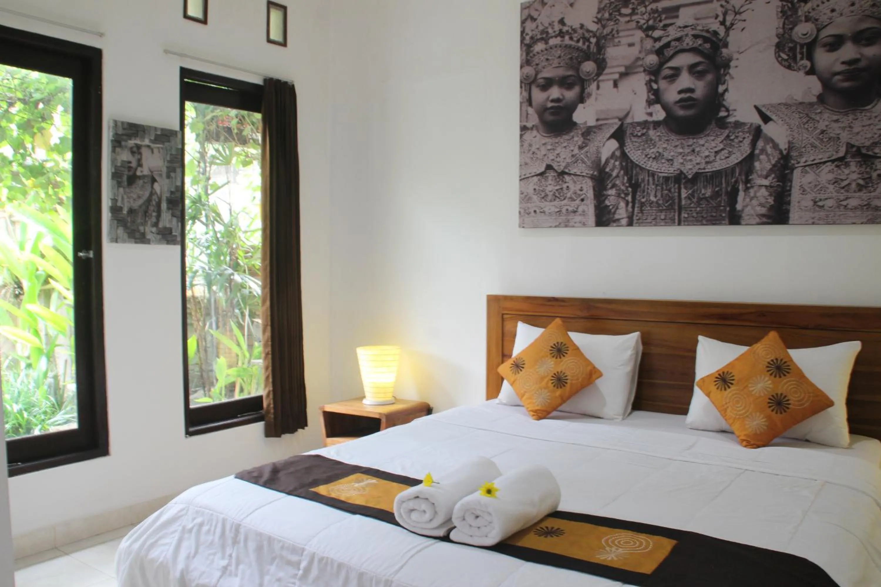 Bed in Ubud Rooms B&B