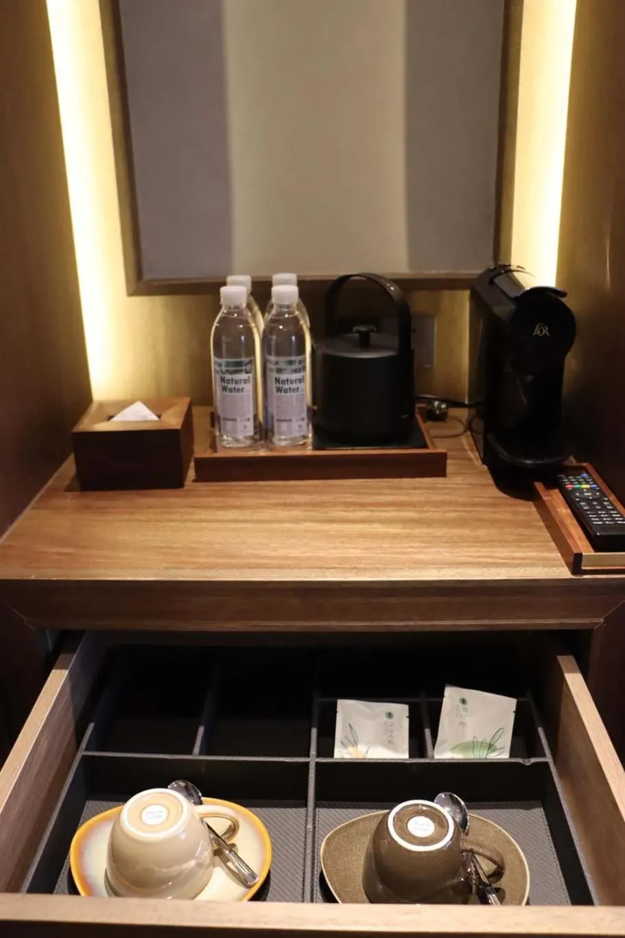 Coffee/tea facilities in Qiuzhu Hotel Shanghai