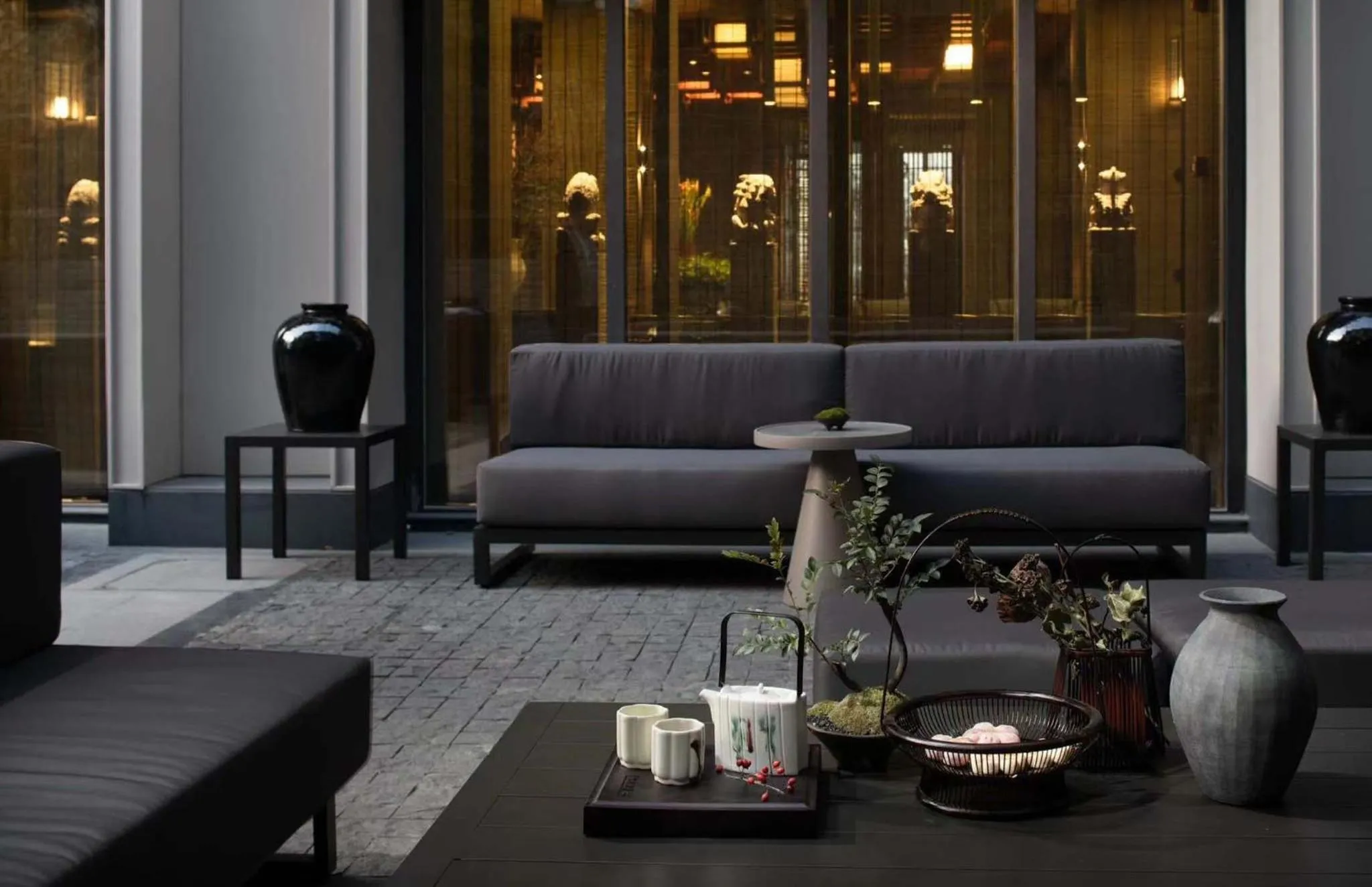Seating area in Qiuzhu Hotel Shanghai