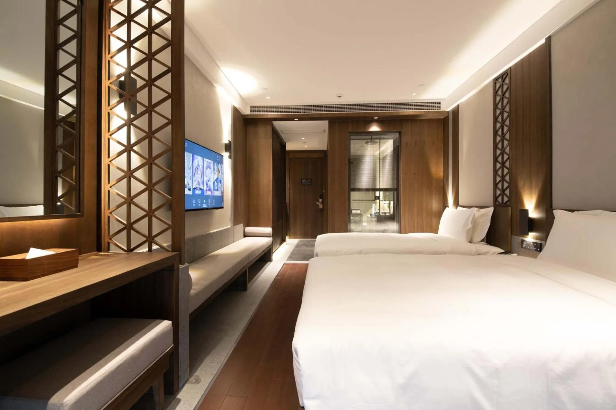 Photo of the whole room, Bed in Qiuzhu Hotel Shanghai