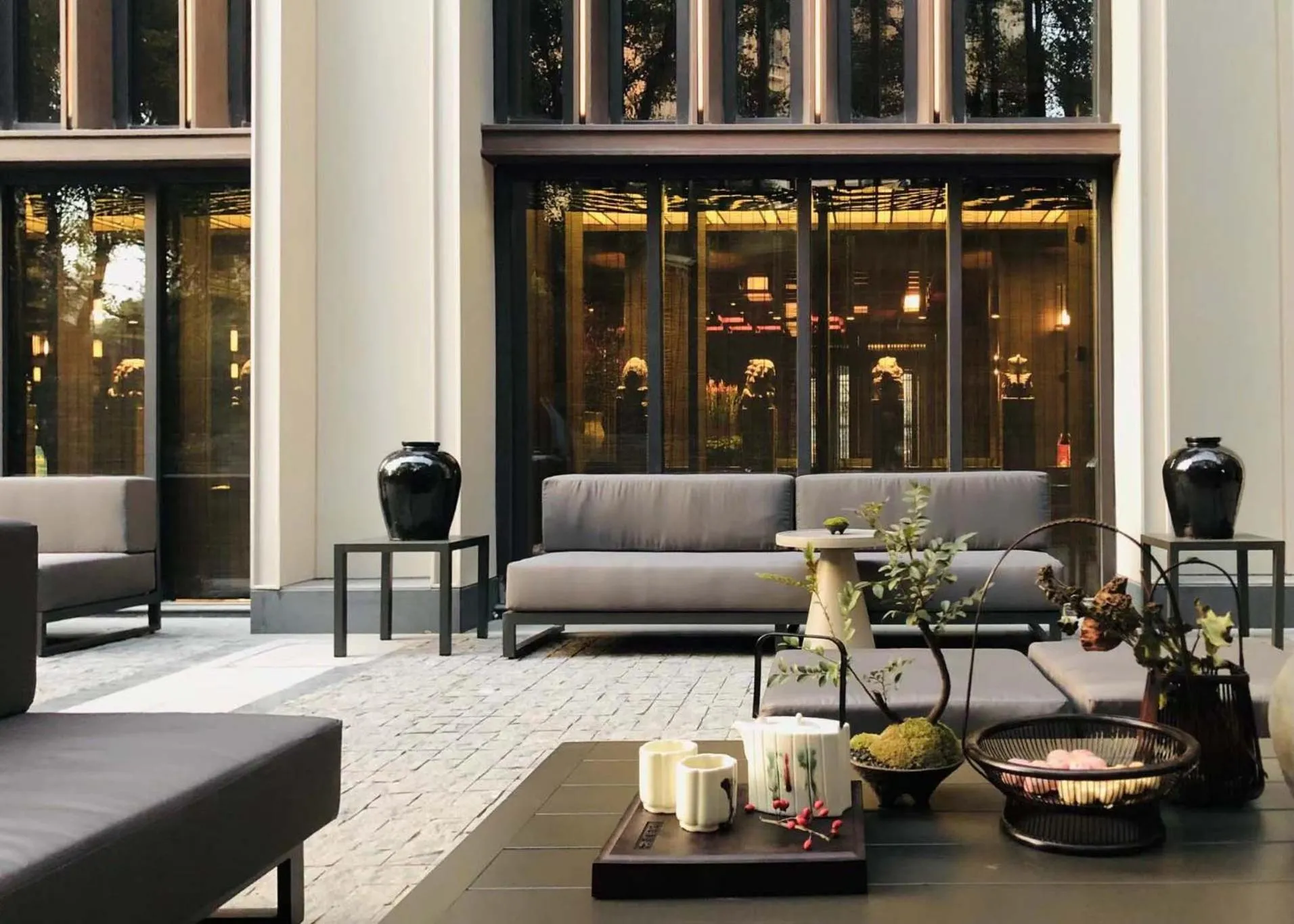 Seating area in Qiuzhu Hotel Shanghai