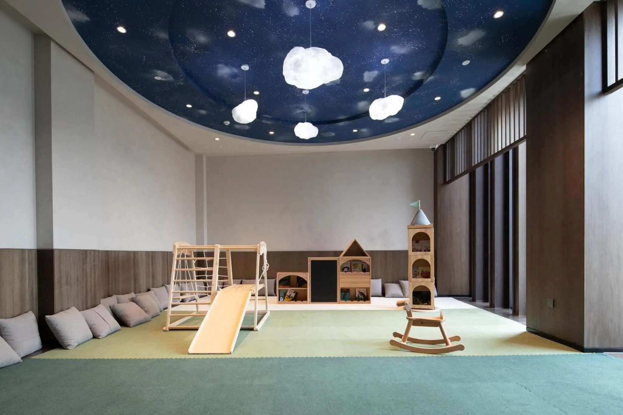 Children play ground in Qiuzhu Hotel Shanghai