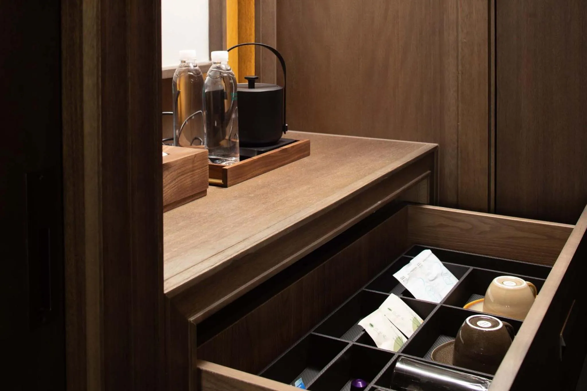 Coffee/tea facilities in Qiuzhu Hotel Shanghai