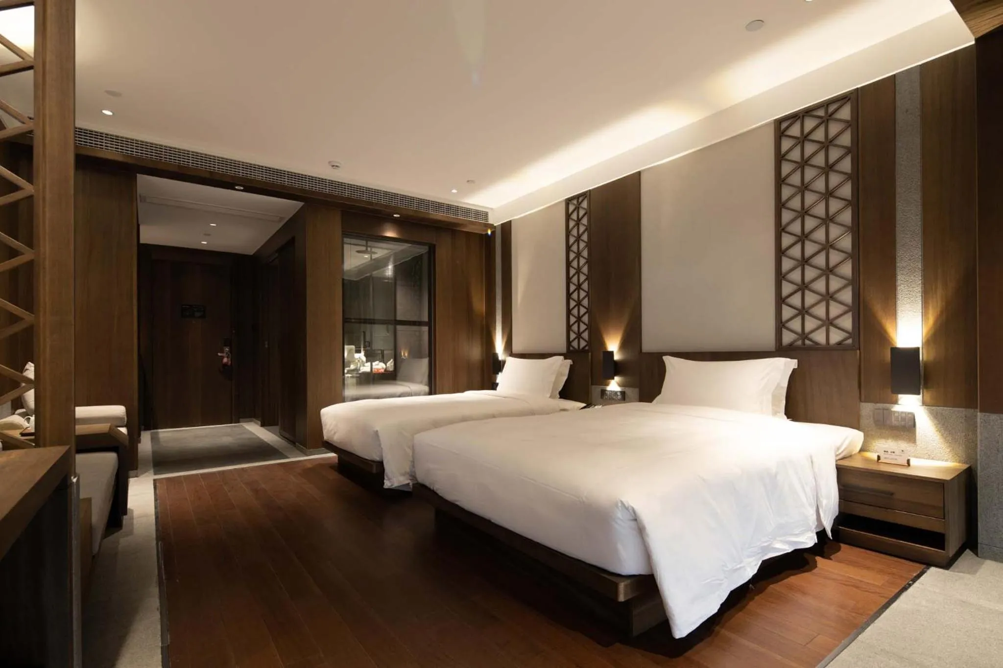 Photo of the whole room, Bed in Qiuzhu Hotel Shanghai