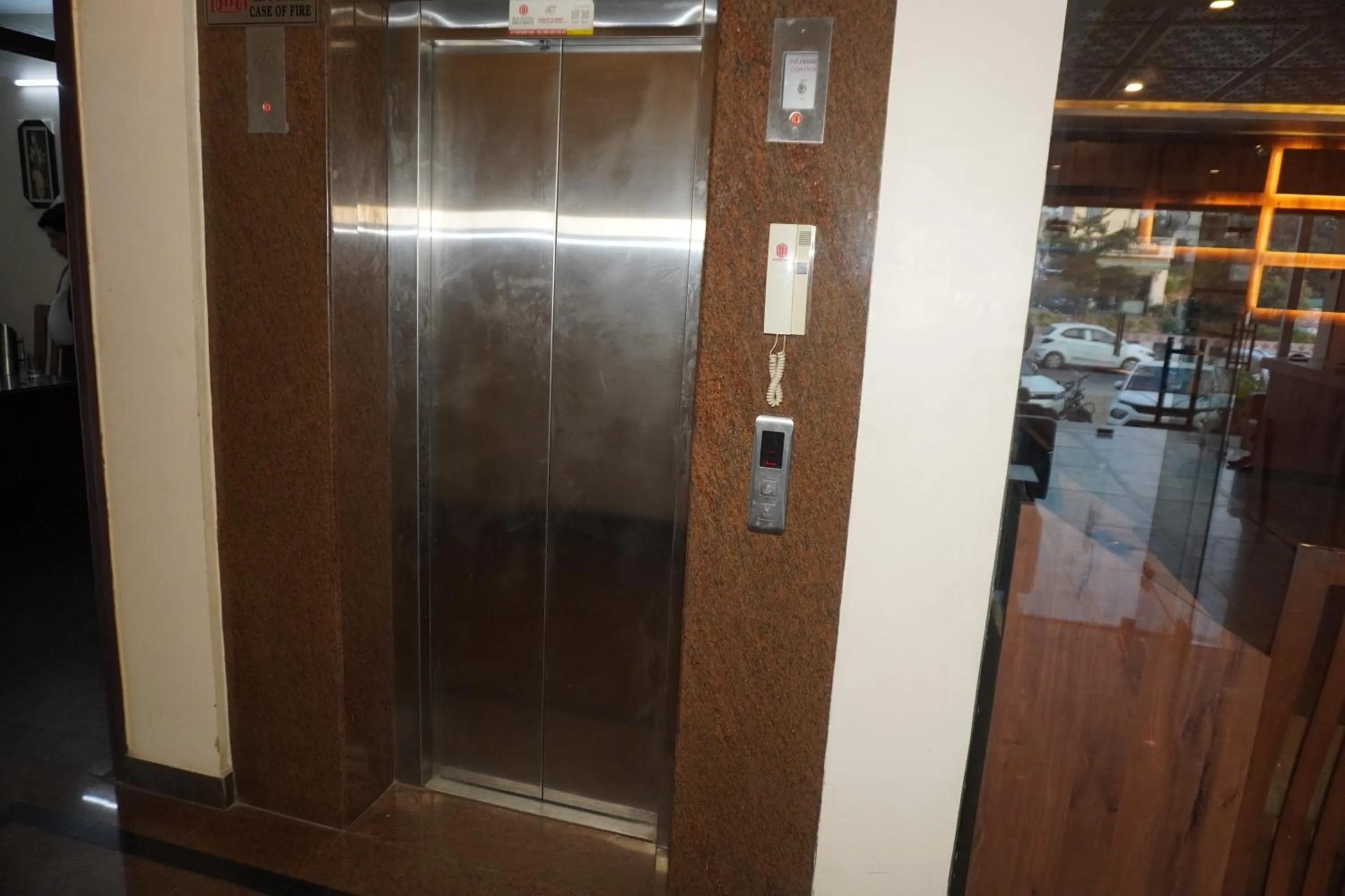 elevator in Hotel Nilax