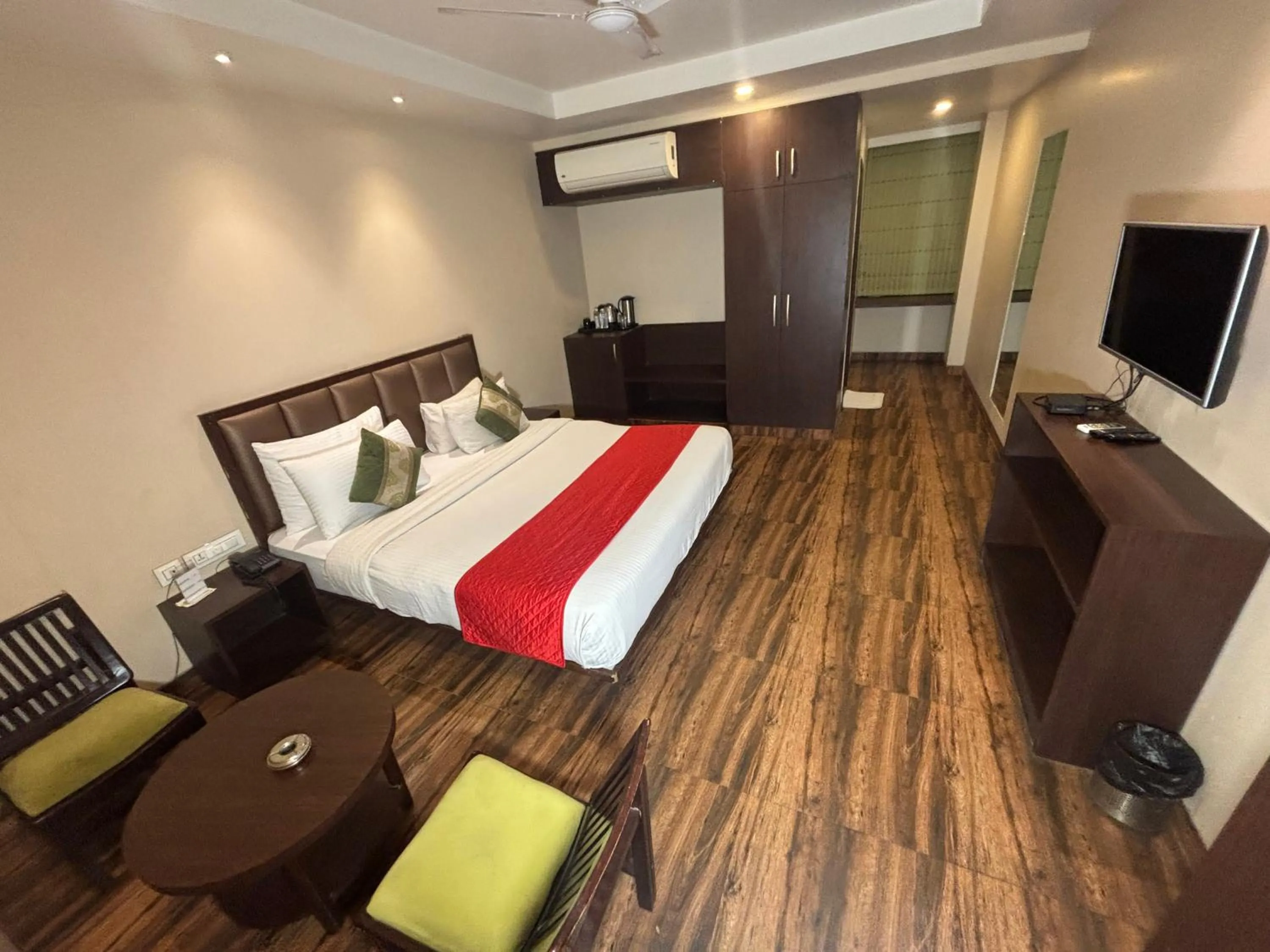 Bedroom, Bed in Hotel Nilax