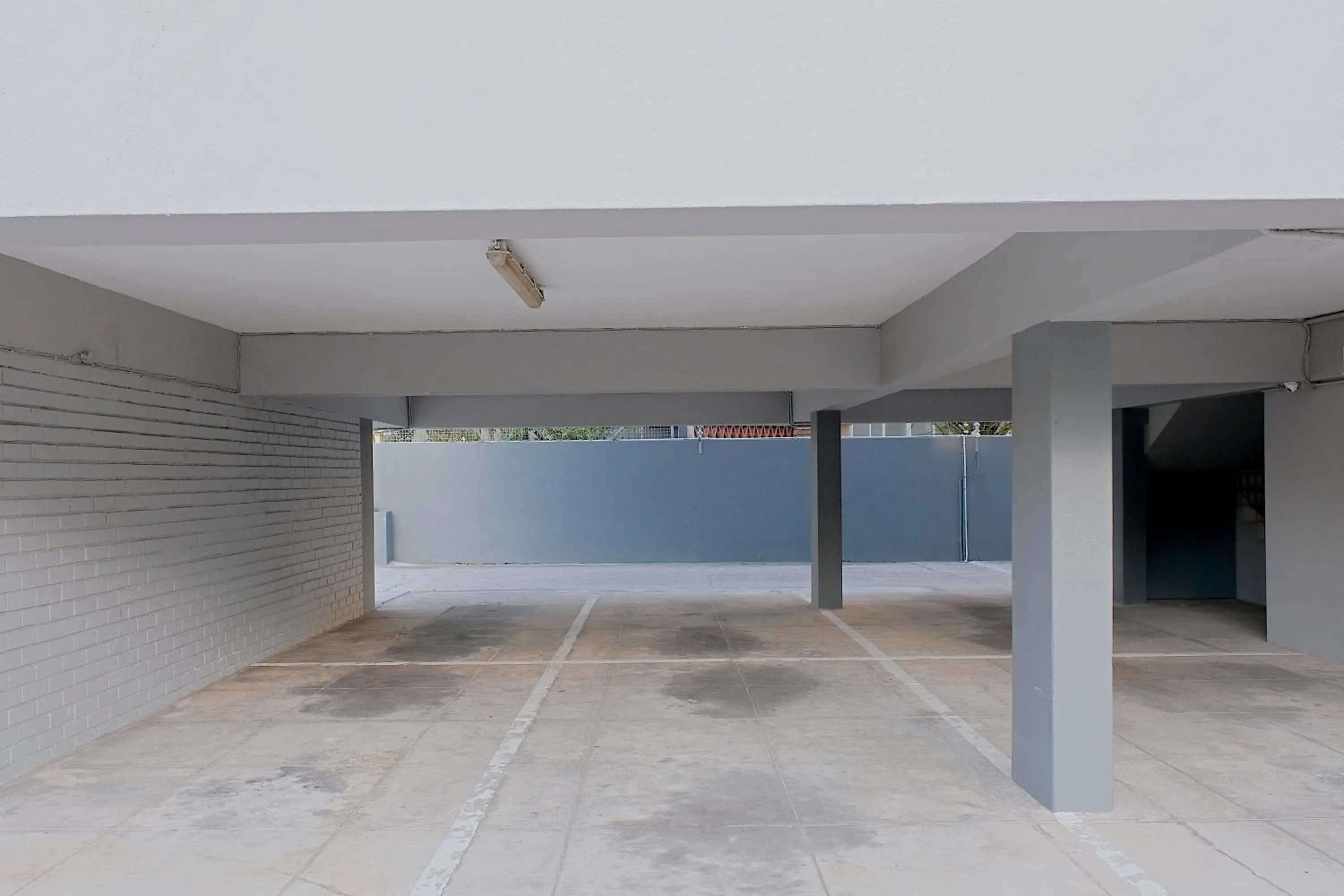 Property building in 10 on Cape Self Catering Apartments