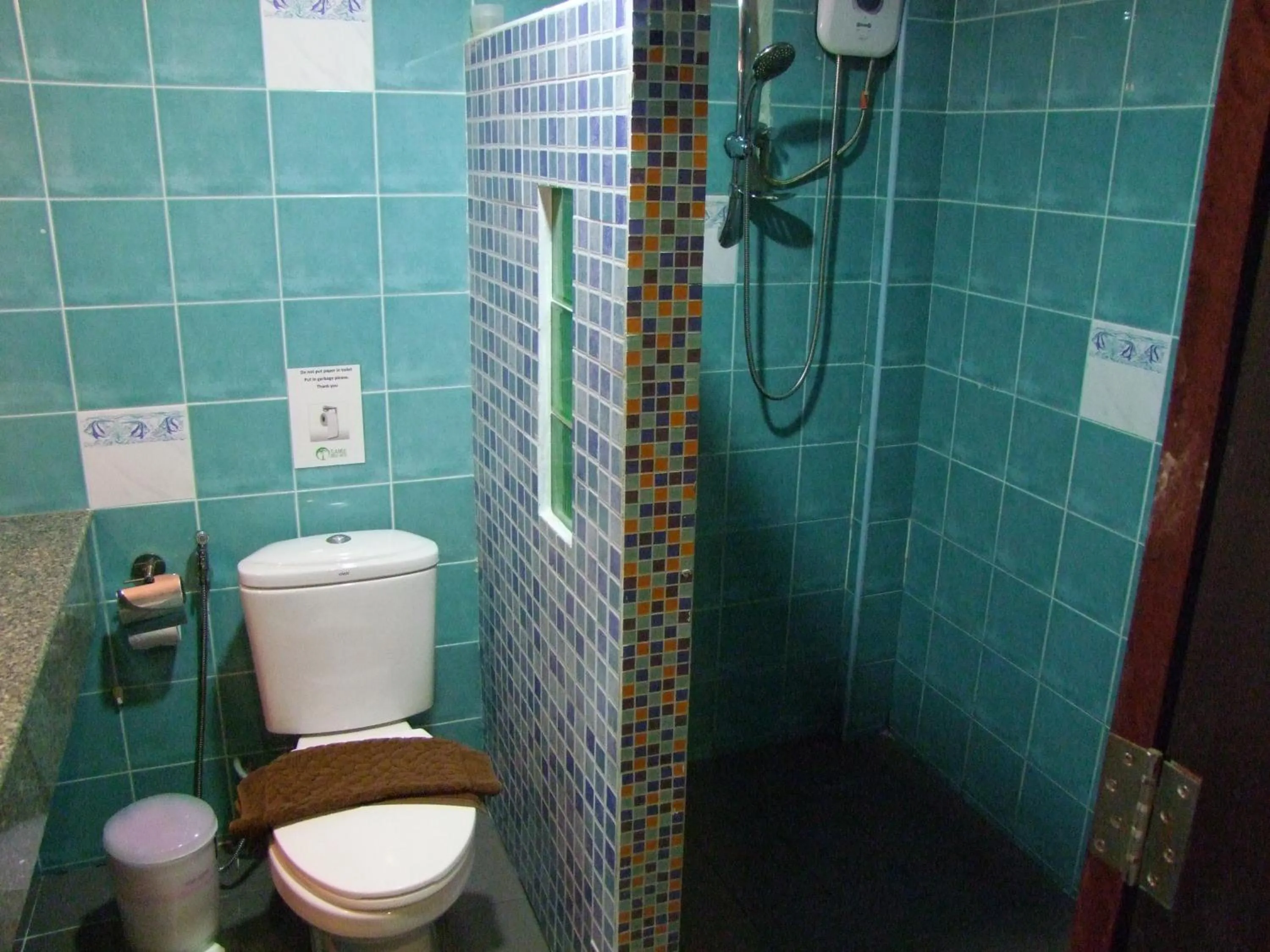 Shower in Samui Green Hotel