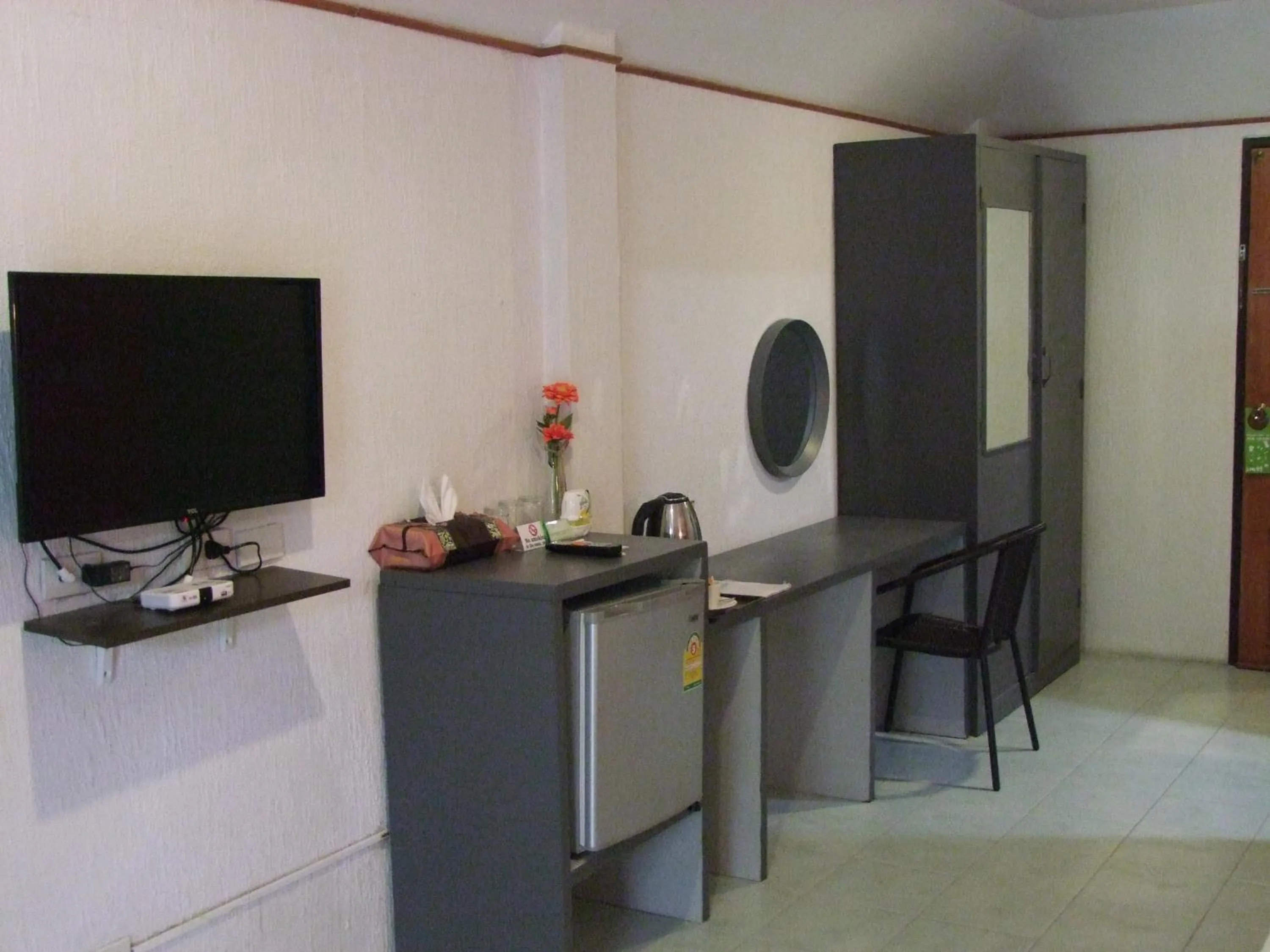 TV and multimedia in Samui Green Hotel