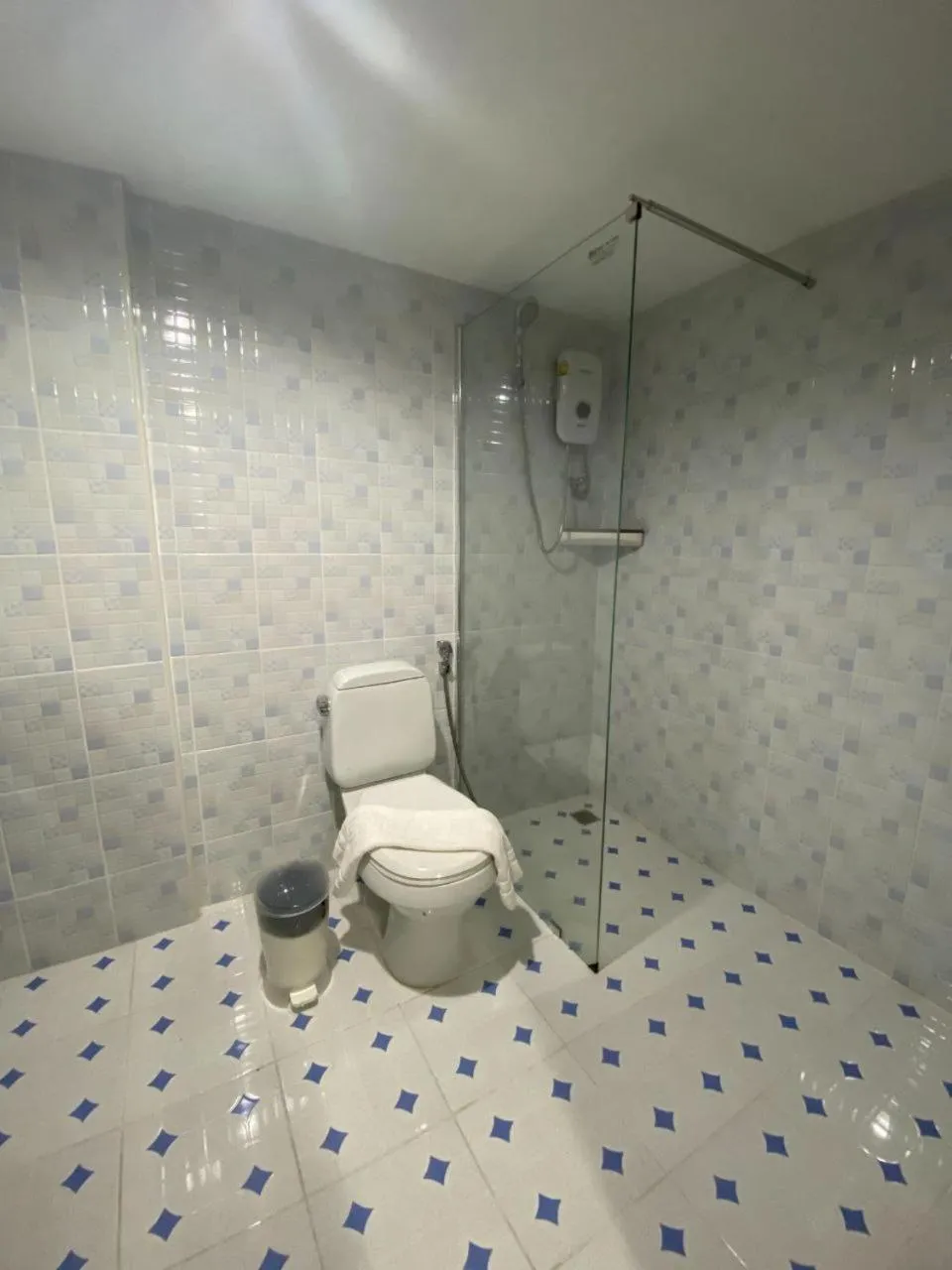 Shower in Samui Green Hotel