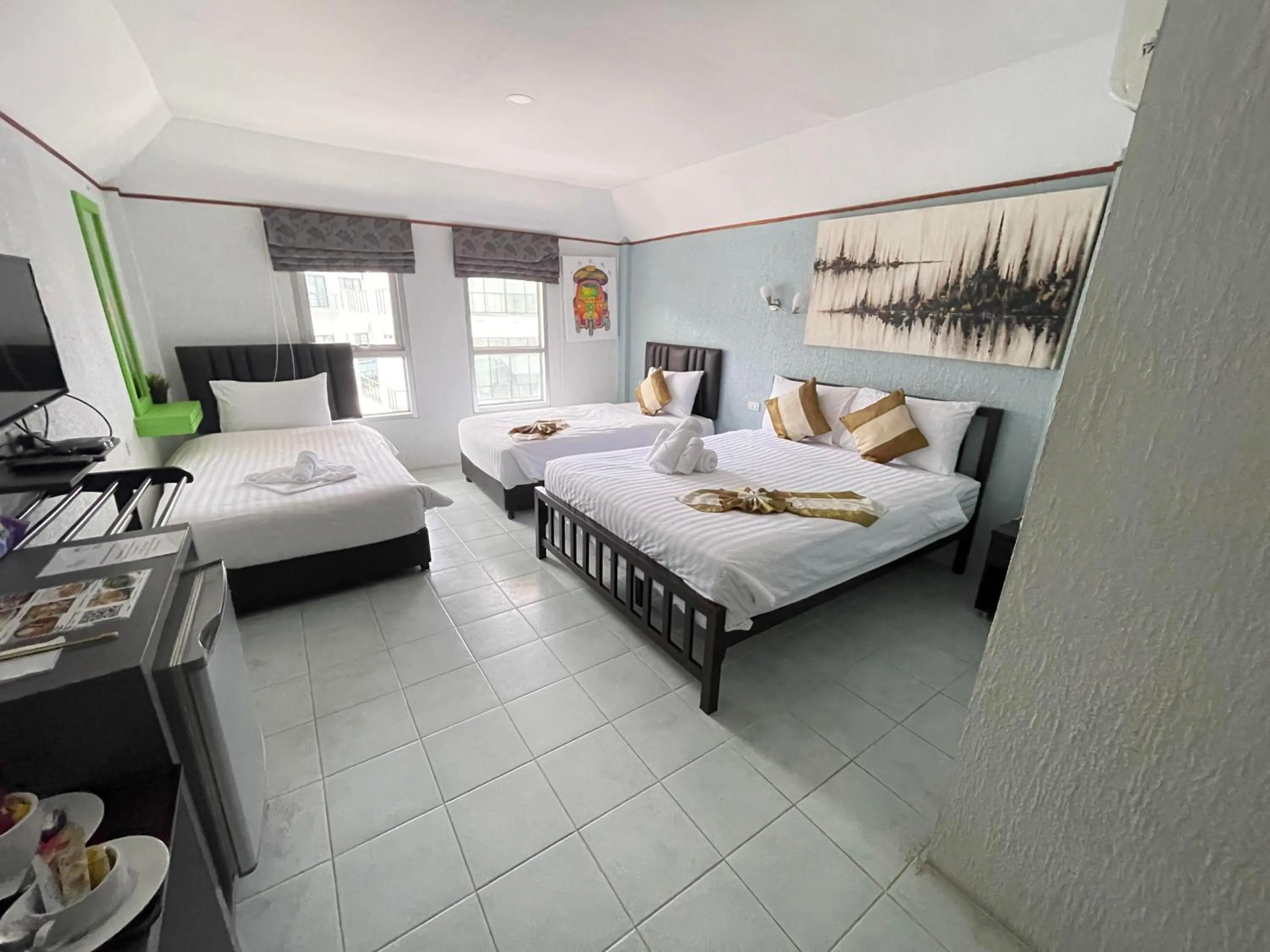 Photo of the whole room, Bed in Samui Green Hotel