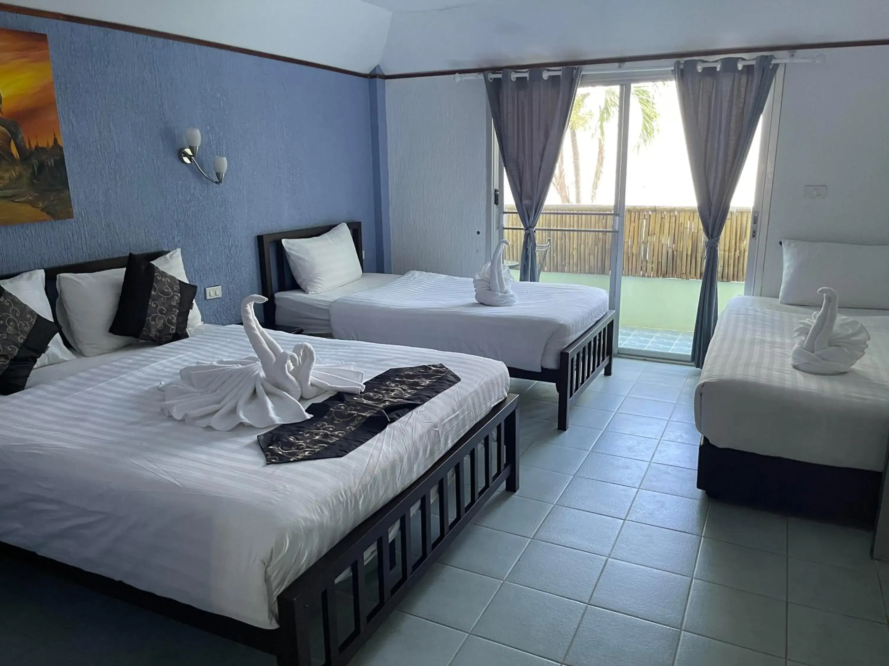 Balcony/Terrace, Bed in Samui Green Hotel Balcony/Terrace, Bed in Samui Green Hotel