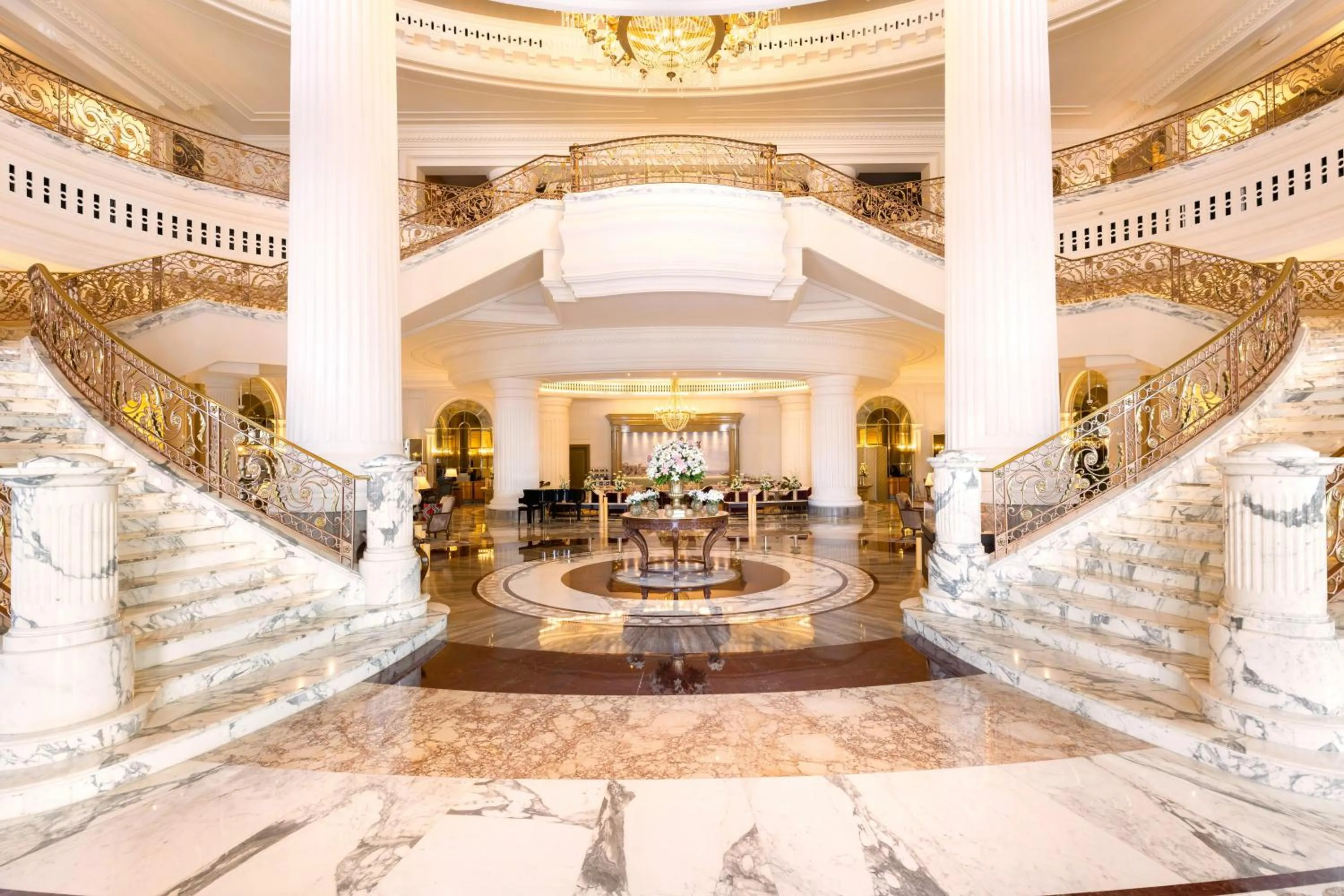 Lobby or reception in Al Habtoor Palace - Preferred Hotels & Resorts