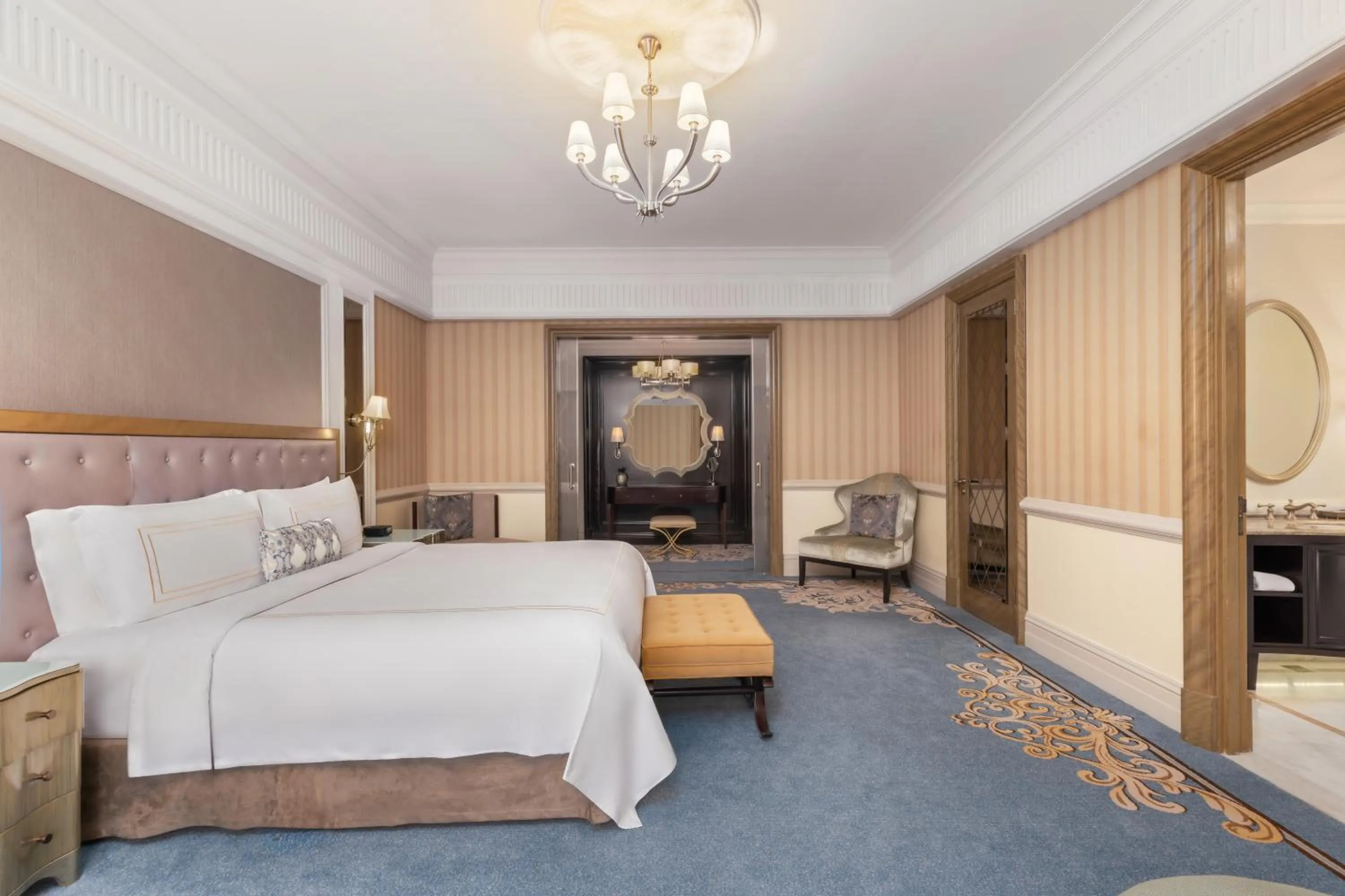 Bed in Al Habtoor Palace - Preferred Hotels & Resorts