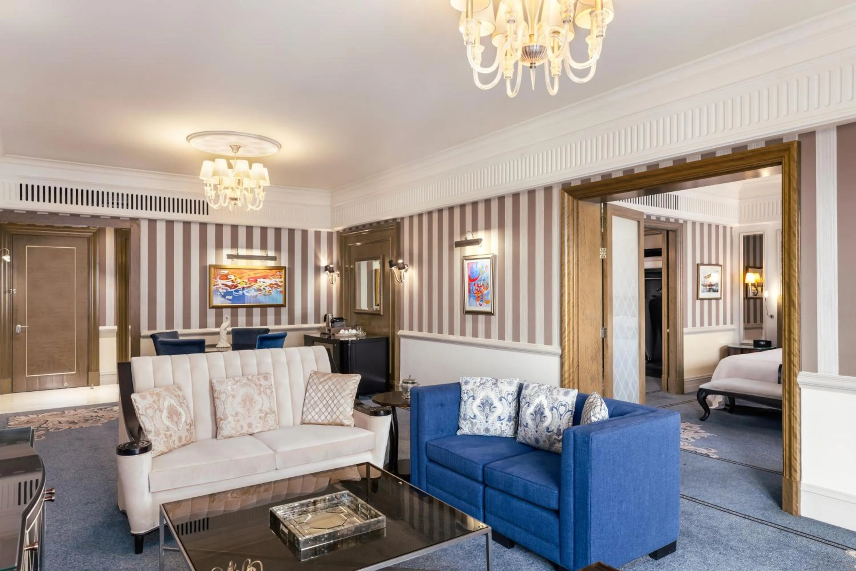 Living room in Al Habtoor Palace - Preferred Hotels & Resorts