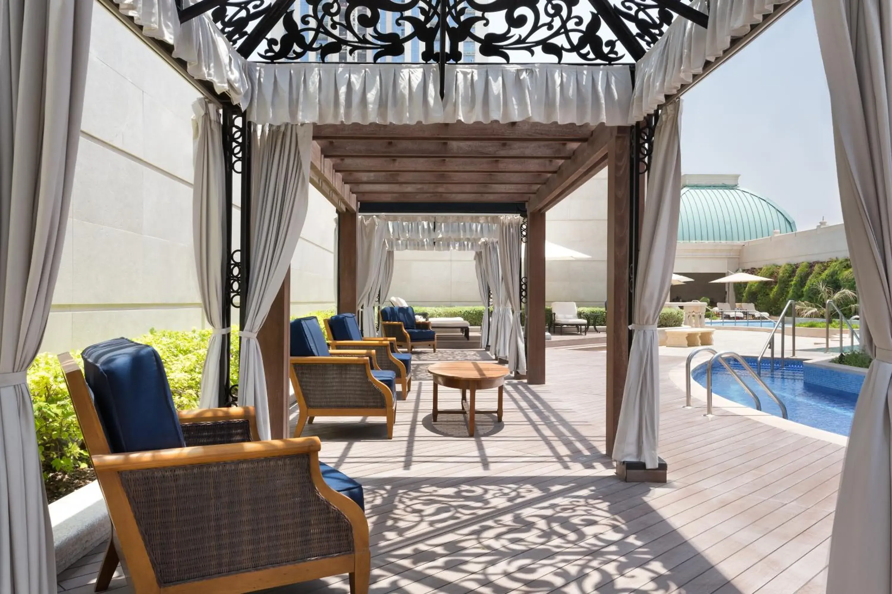 Swimming pool in Al Habtoor Palace - Preferred Hotels & Resorts Swimming pool in Al Habtoor Palace - Preferred Hotels & Resorts