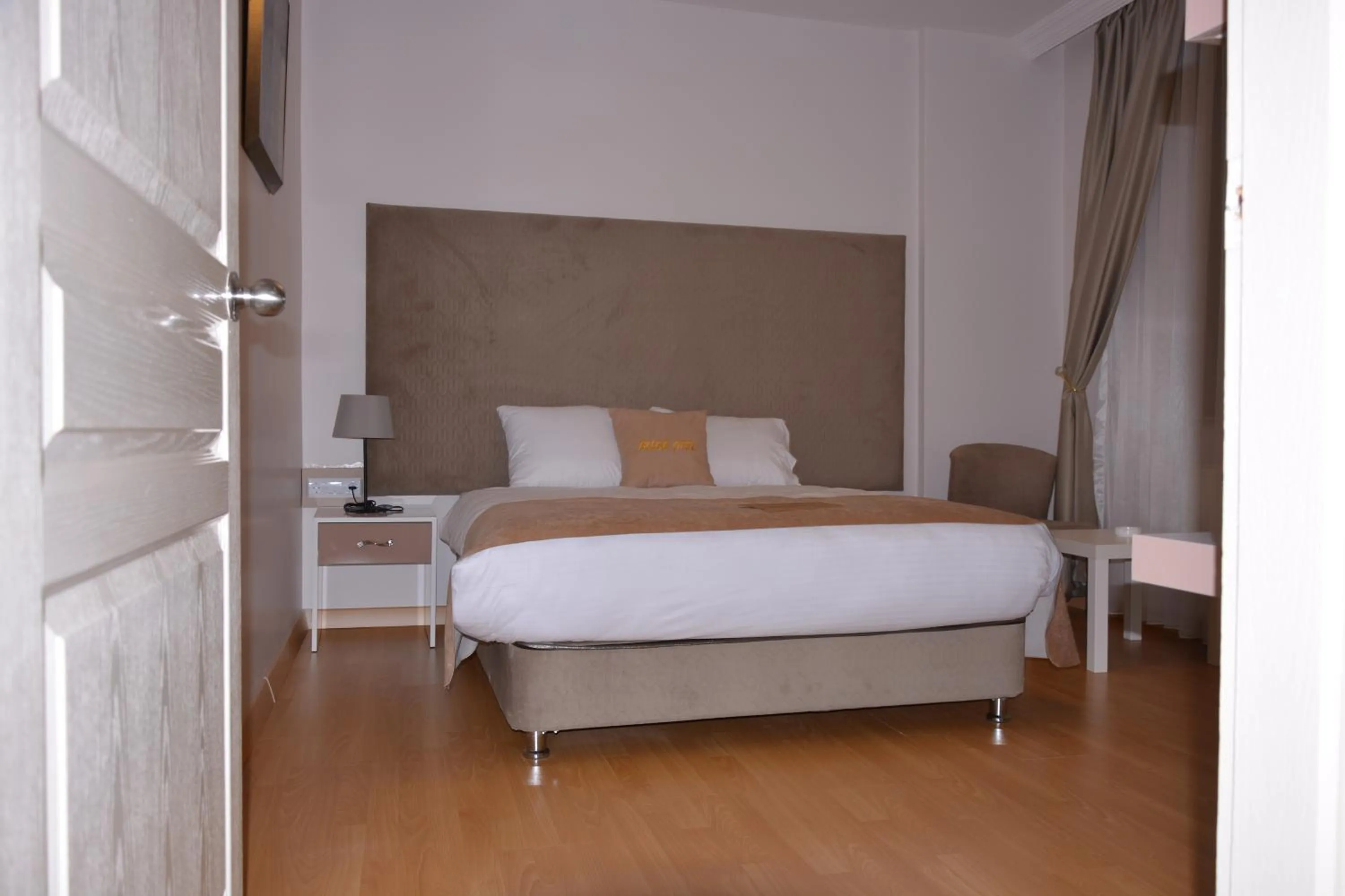 Bed in Bilge Suite Hotel