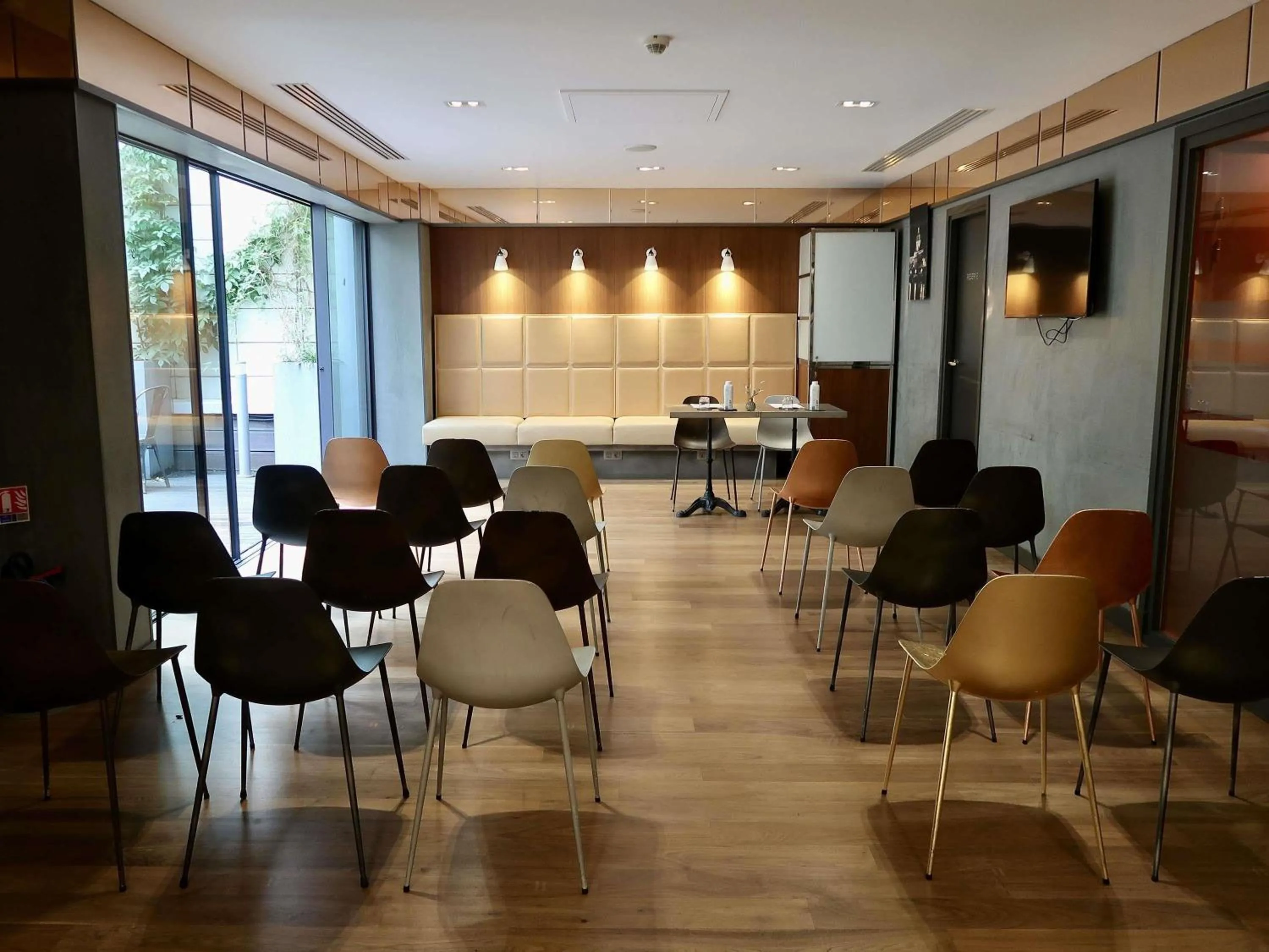 Meeting/conference room in Boutet Bastille Hotel Paris - MGallery Collection