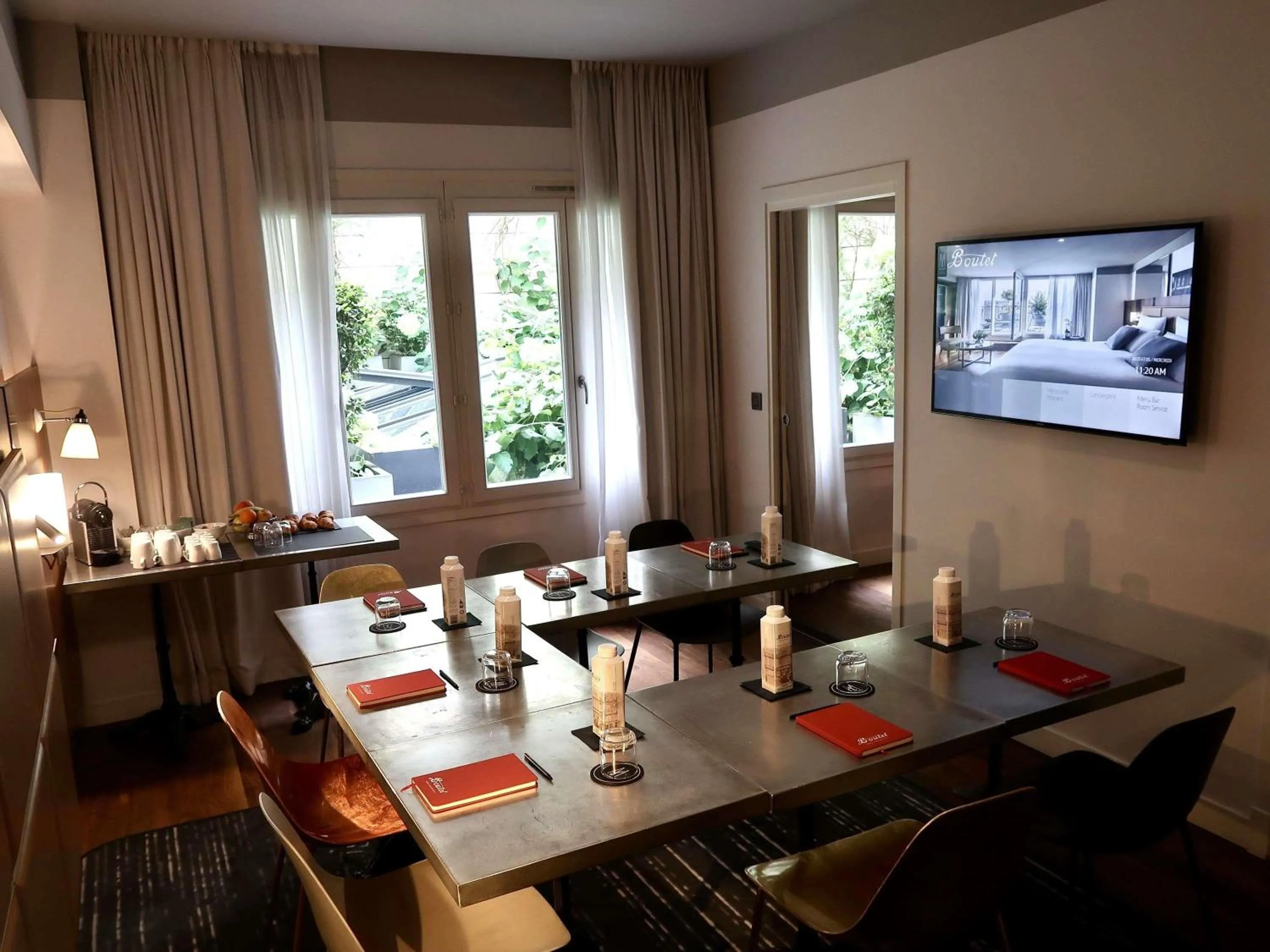 Meeting/conference room in Boutet Bastille Hotel Paris - MGallery Collection