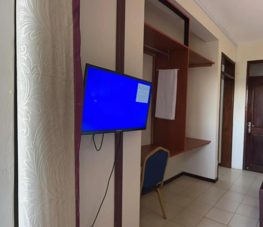 Hotel Royal Nest Entebbe