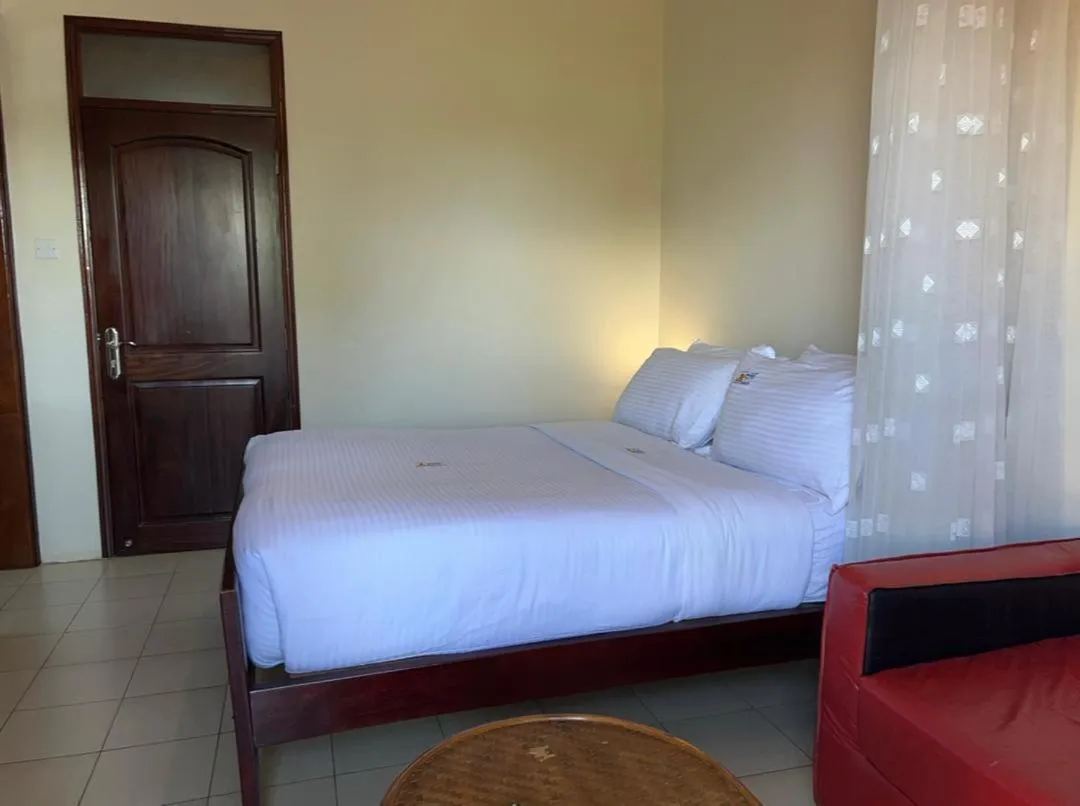 Bed in Hotel Royal Nest Entebbe