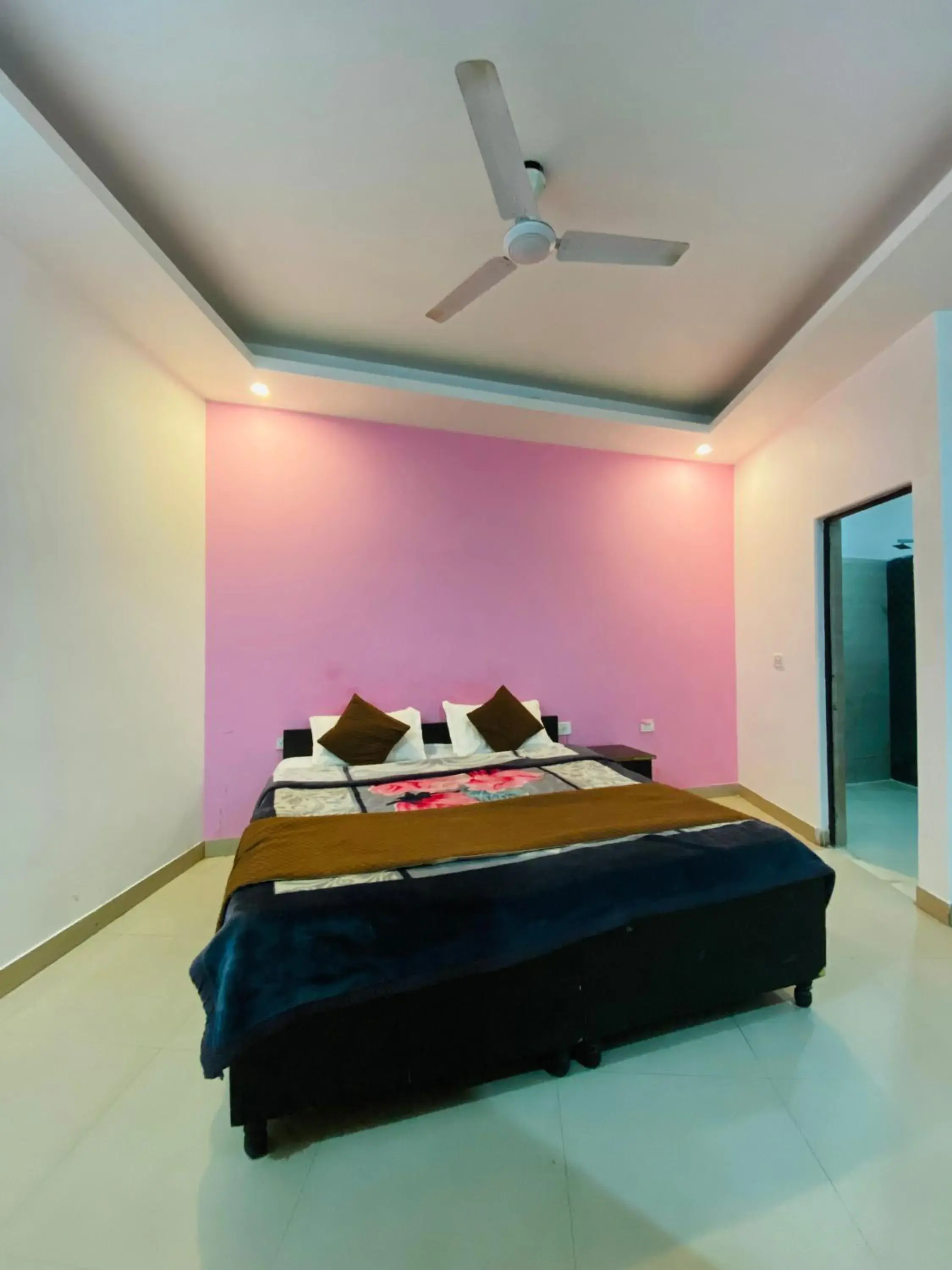 Deluxe Double Room in Diamond Star Hotel Deluxe Double Room in Diamond Star Hotel