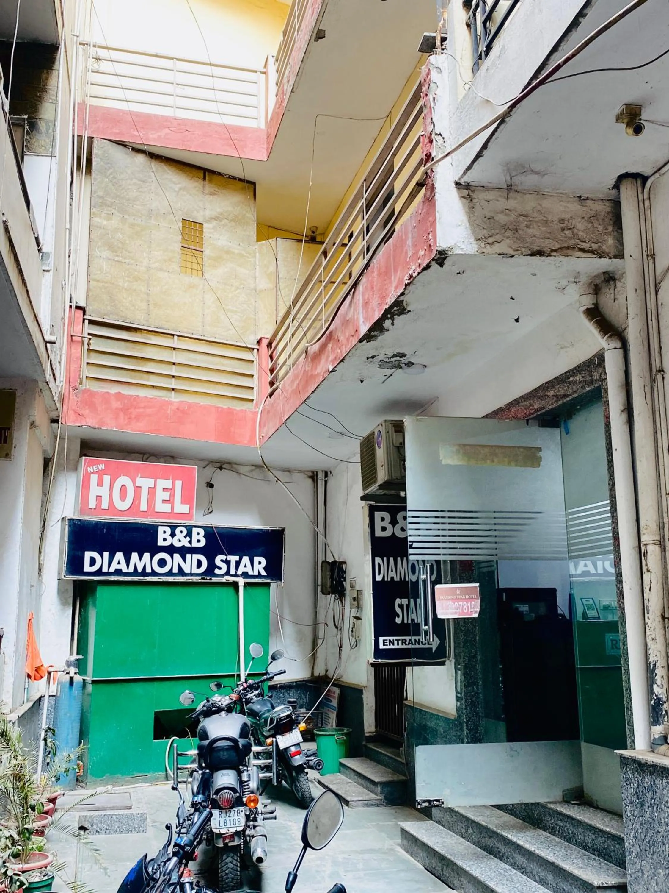 Diamond Star Hotel