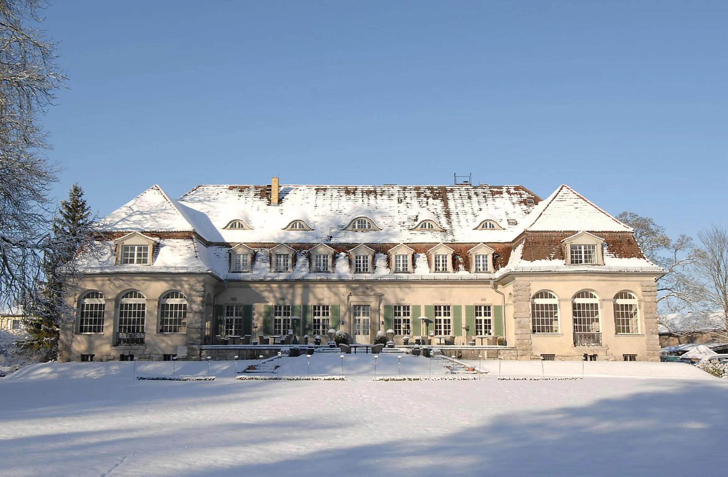 Property building in Schloss Kartzow