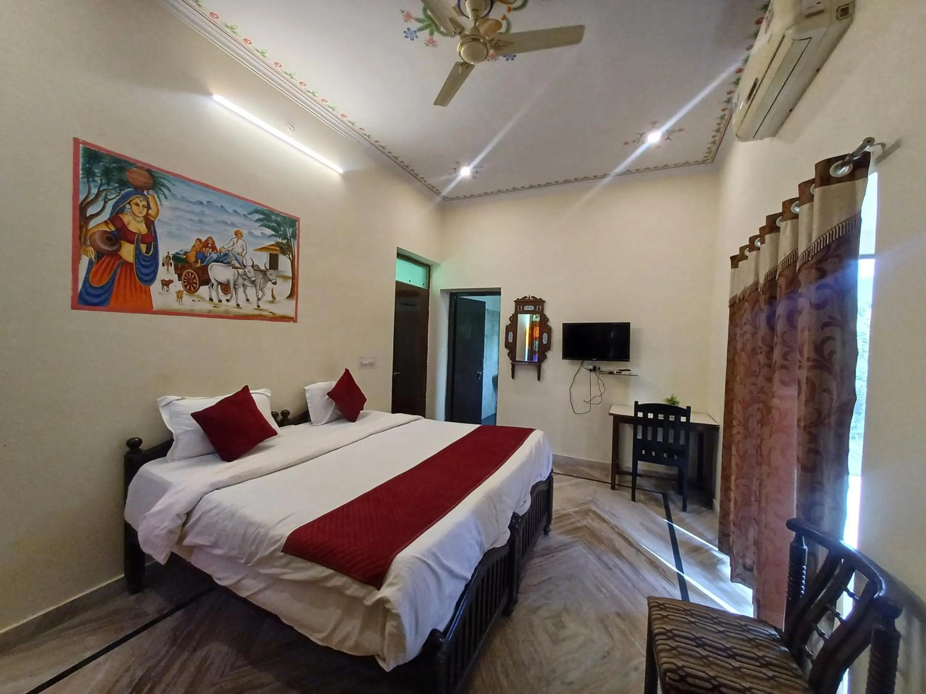 Bedroom, Bed in Hotel Green Haveli - A Heritage and Hill View Hotel , Pushkar