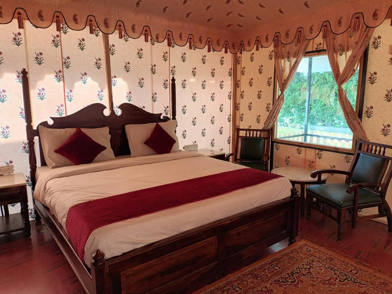 Bed in Hotel Green Haveli - A Heritage and Hill View Hotel , Pushkar