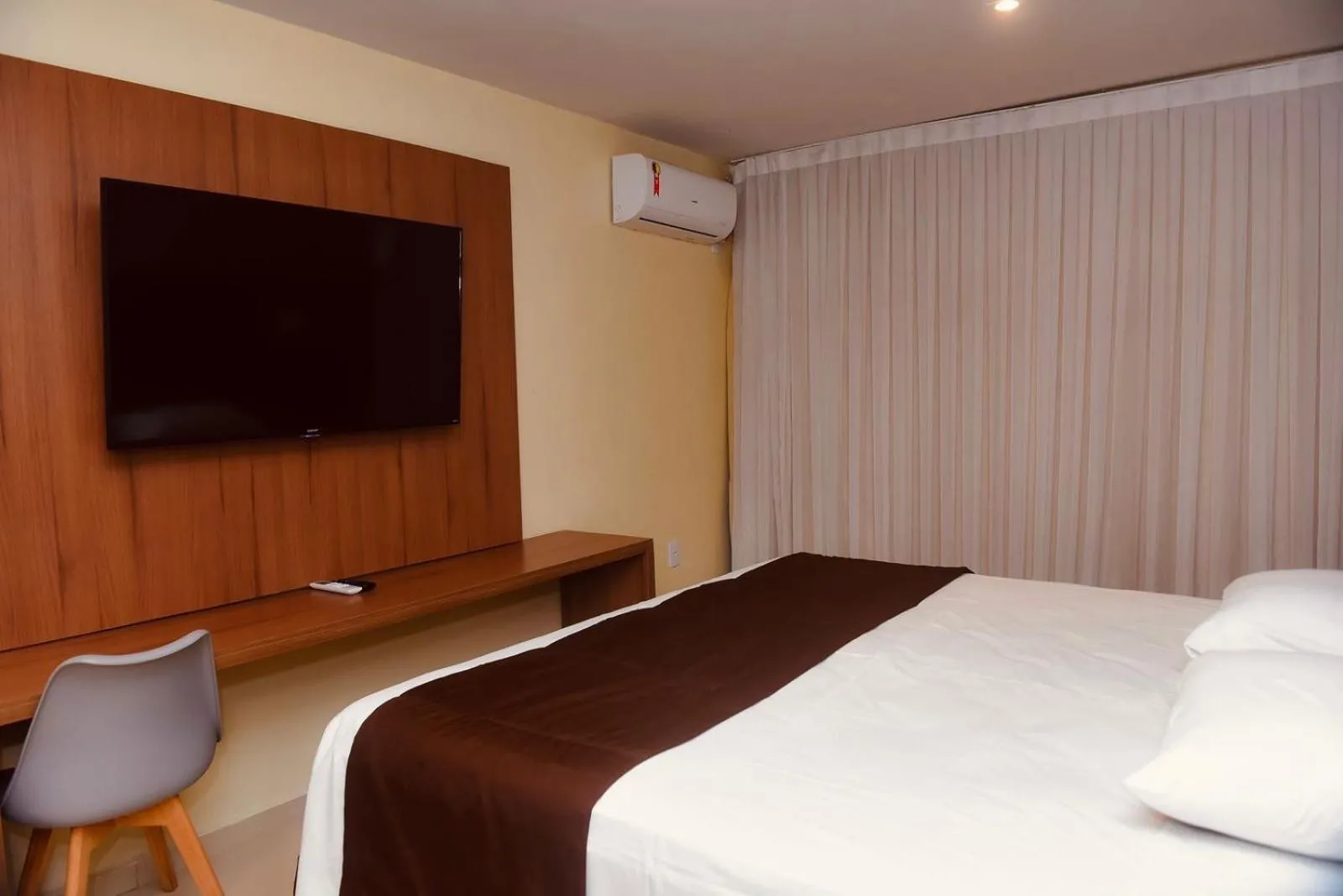 Bedroom, Bed in Hotel Village