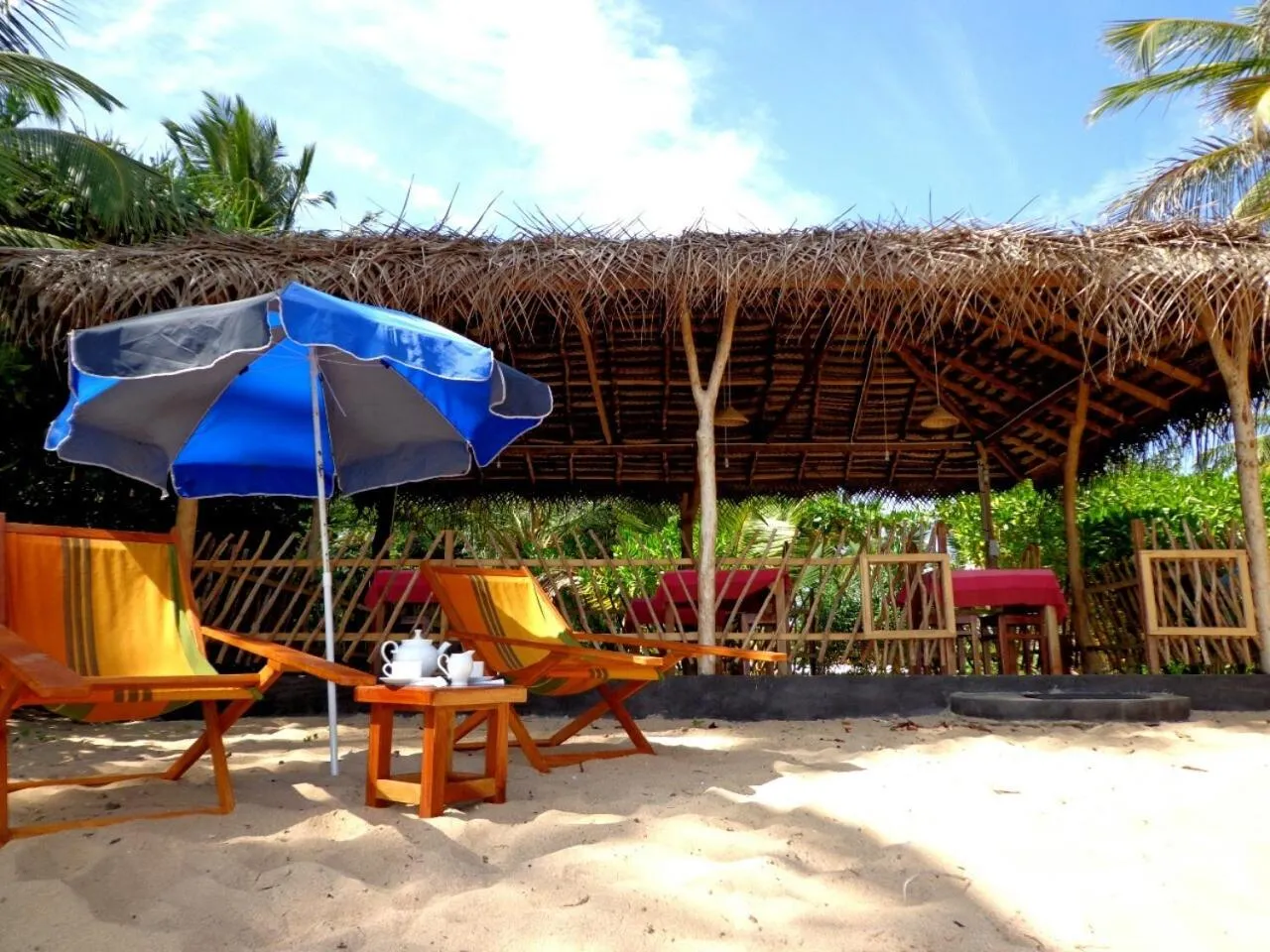 Seating area in Shehani Beach Bungalow
