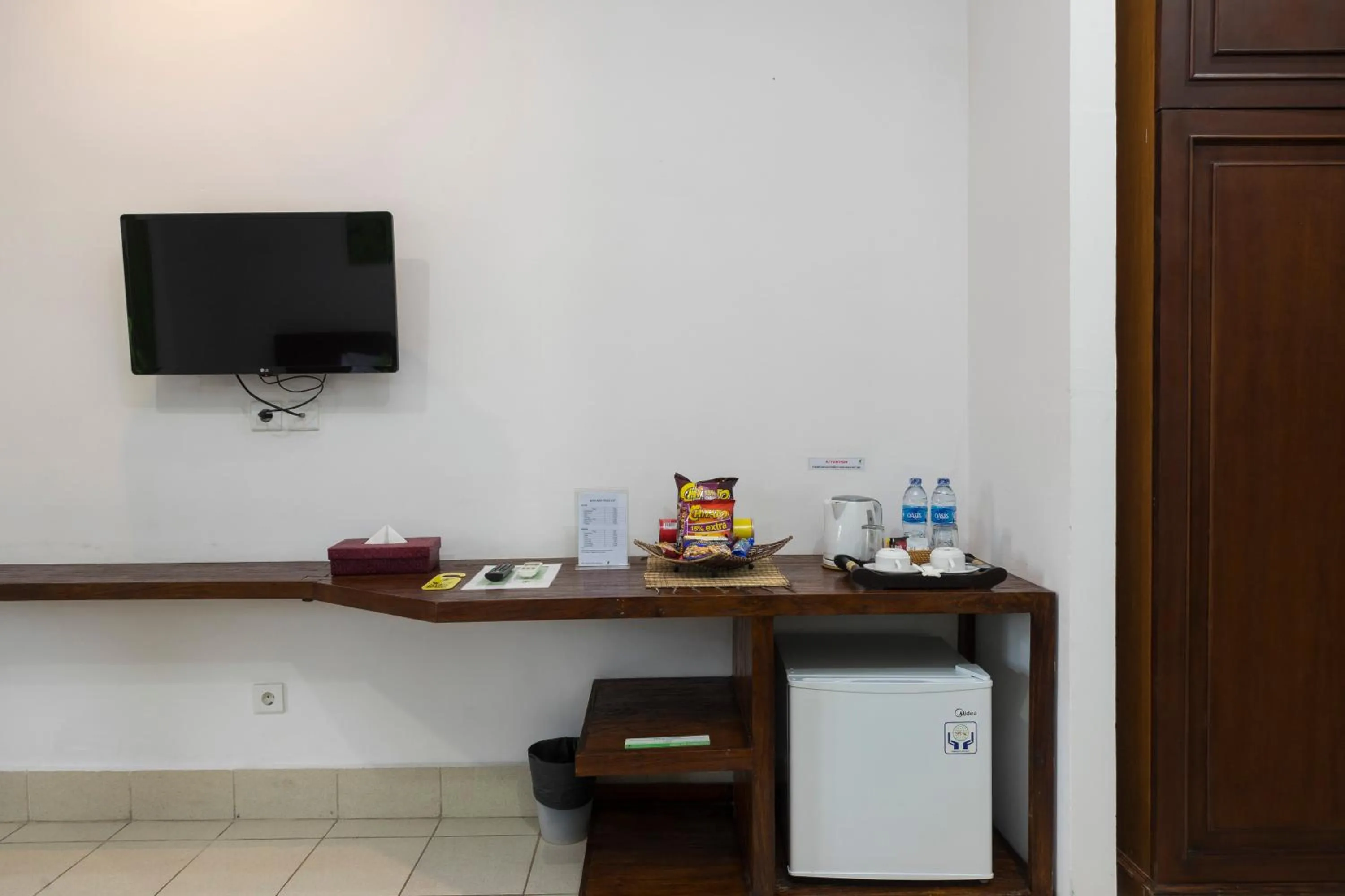 TV and multimedia in Bali Wirasana Inn