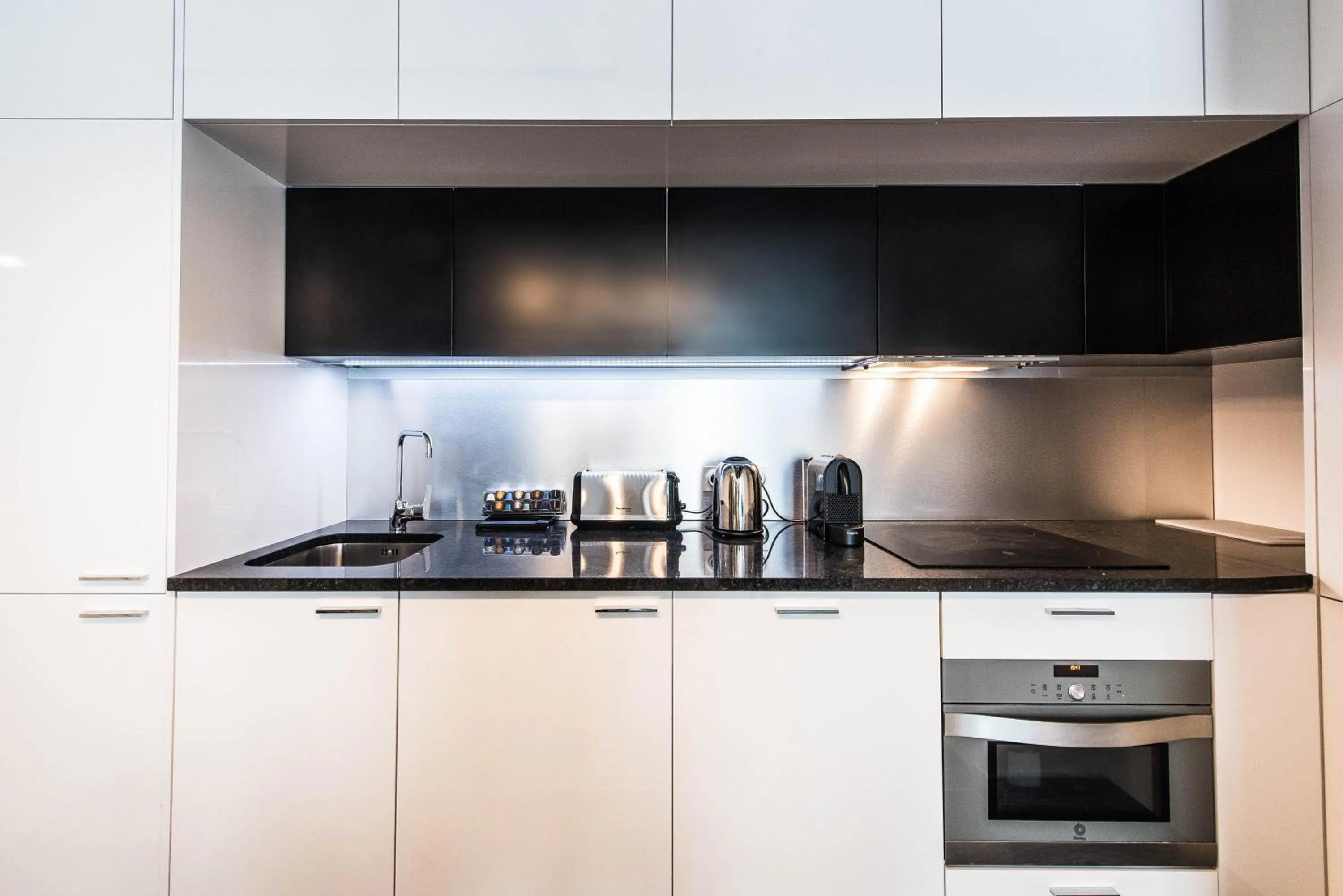 Kitchen or kitchenette in Les Appartements Paris Clichy