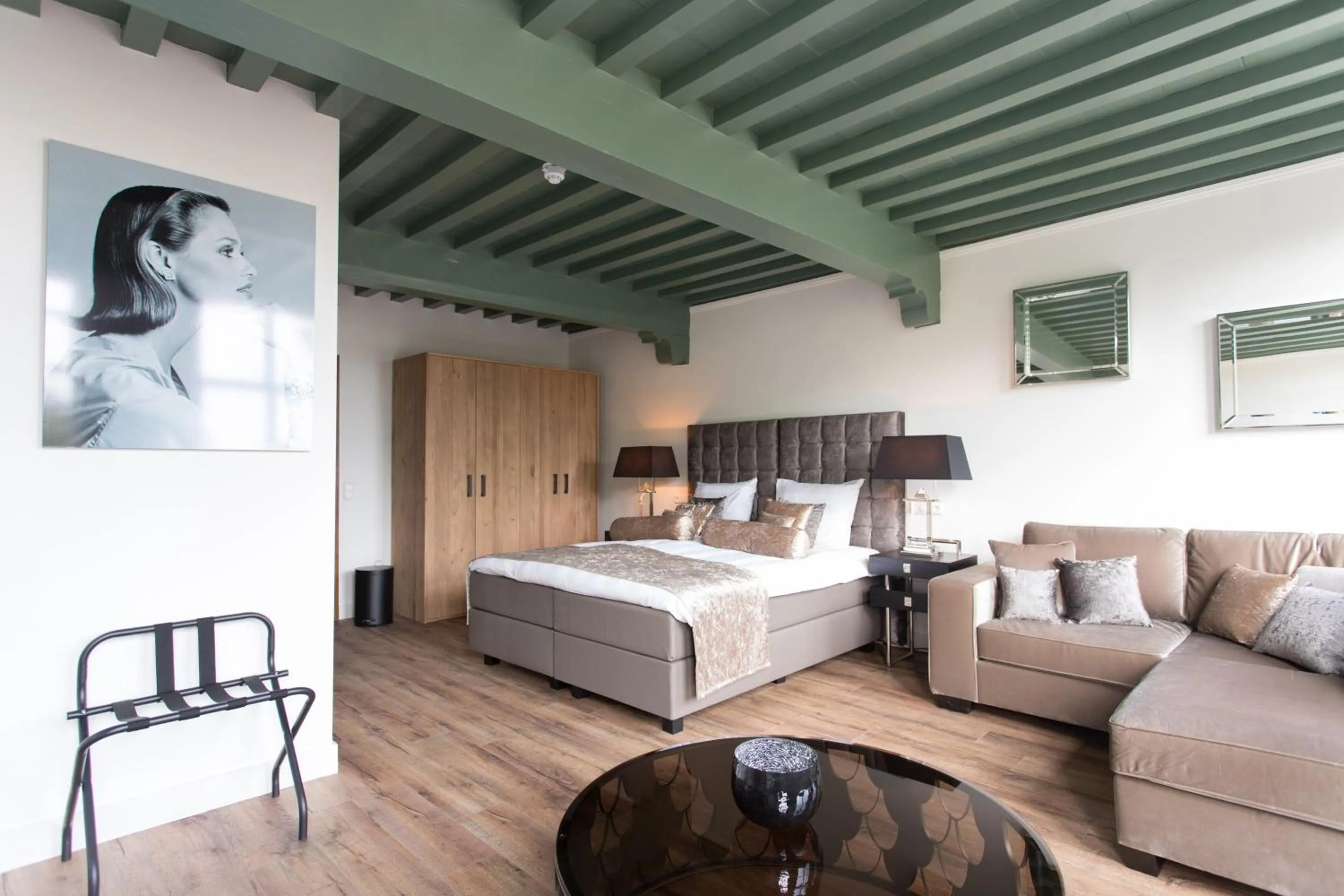 Photo of the whole room, Bed in Boutique Hotel Steenhof Suites - Adults Only