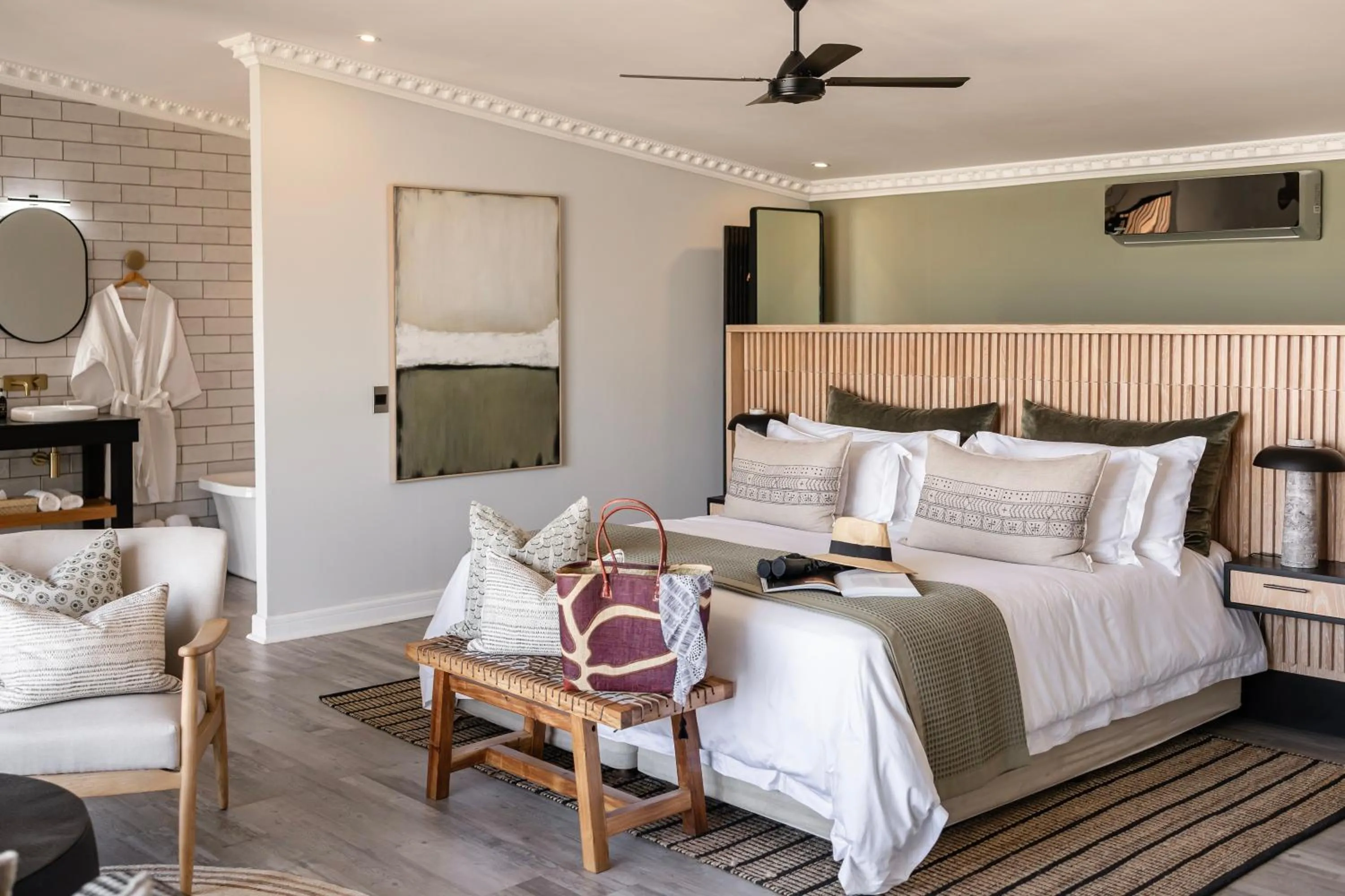 Cheetah Ridge Lodge
