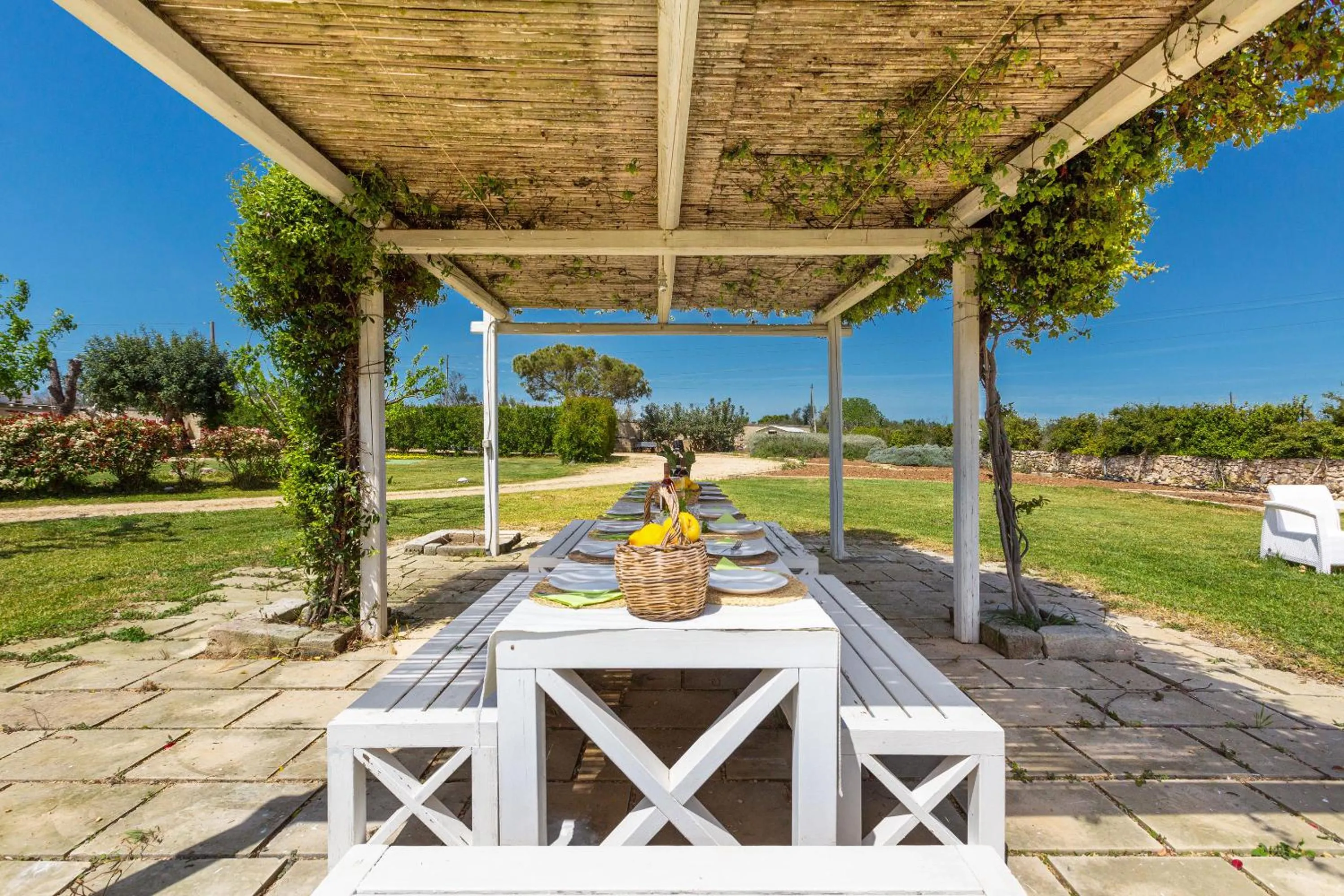 Patio in Masseria Li Capperi by Perle di Puglia