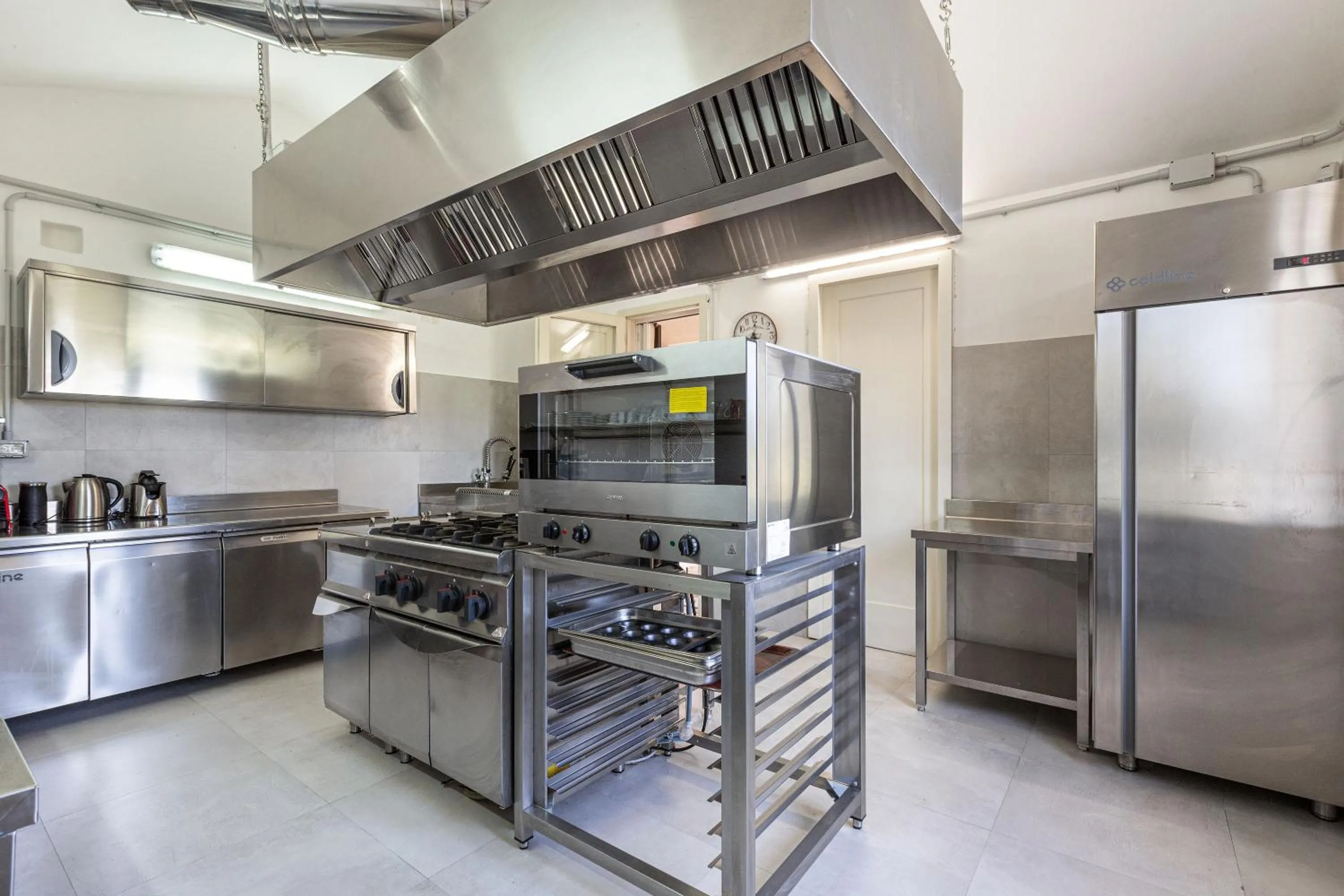 Kitchen or kitchenette in Masseria Li Capperi by Perle di Puglia