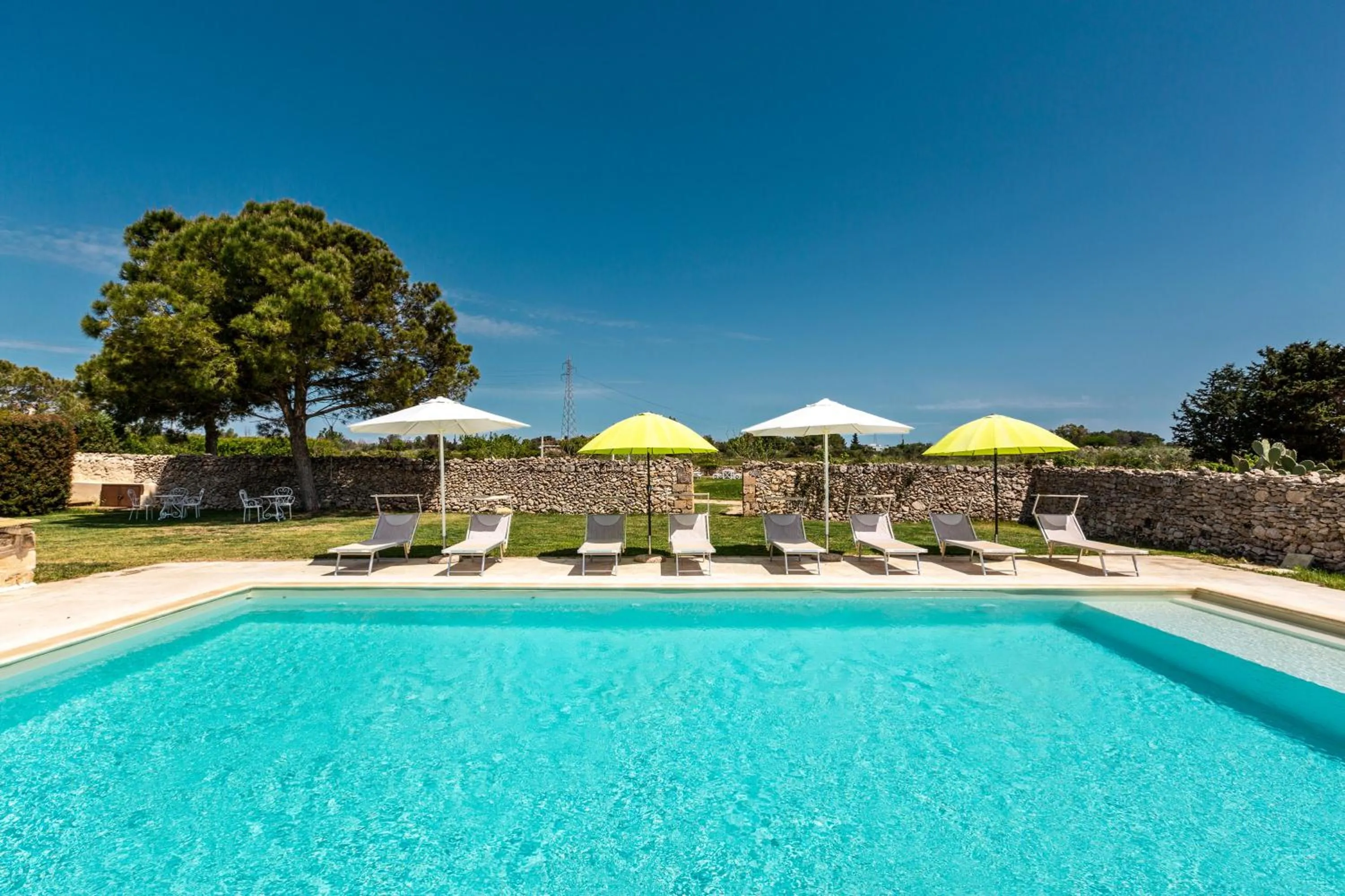Garden in Masseria Li Capperi by Perle di Puglia