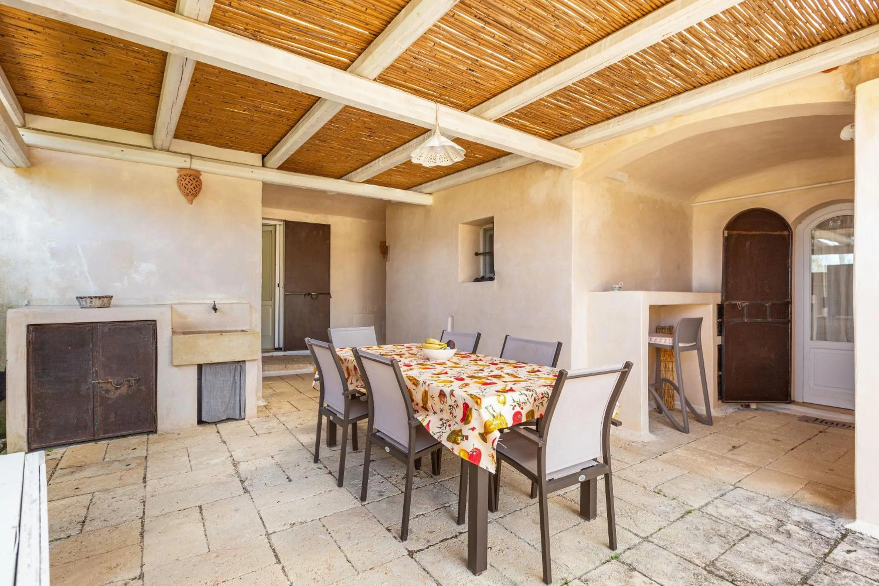 Patio in Masseria Li Capperi by Perle di Puglia