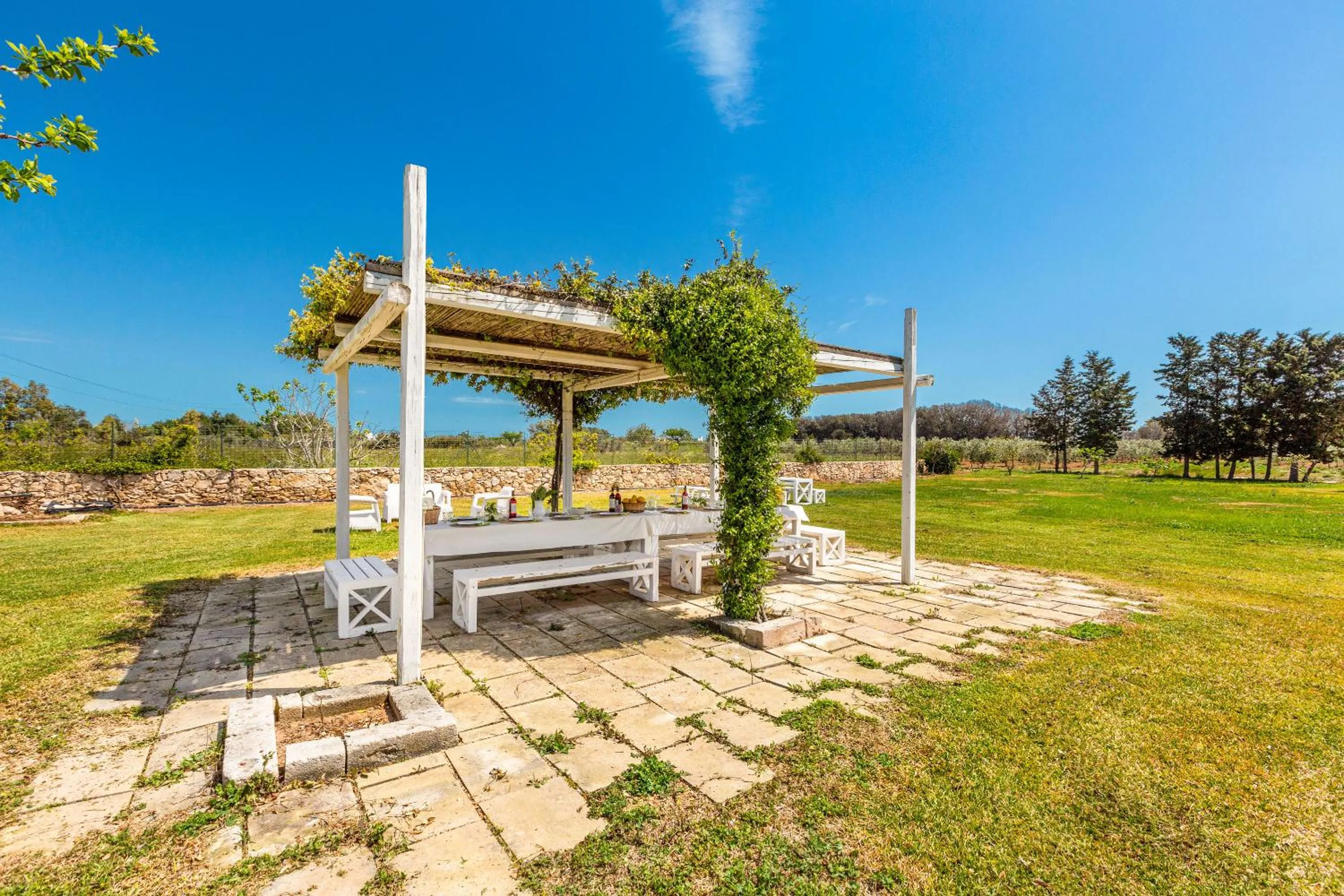 Garden in Masseria Li Capperi by Perle di Puglia