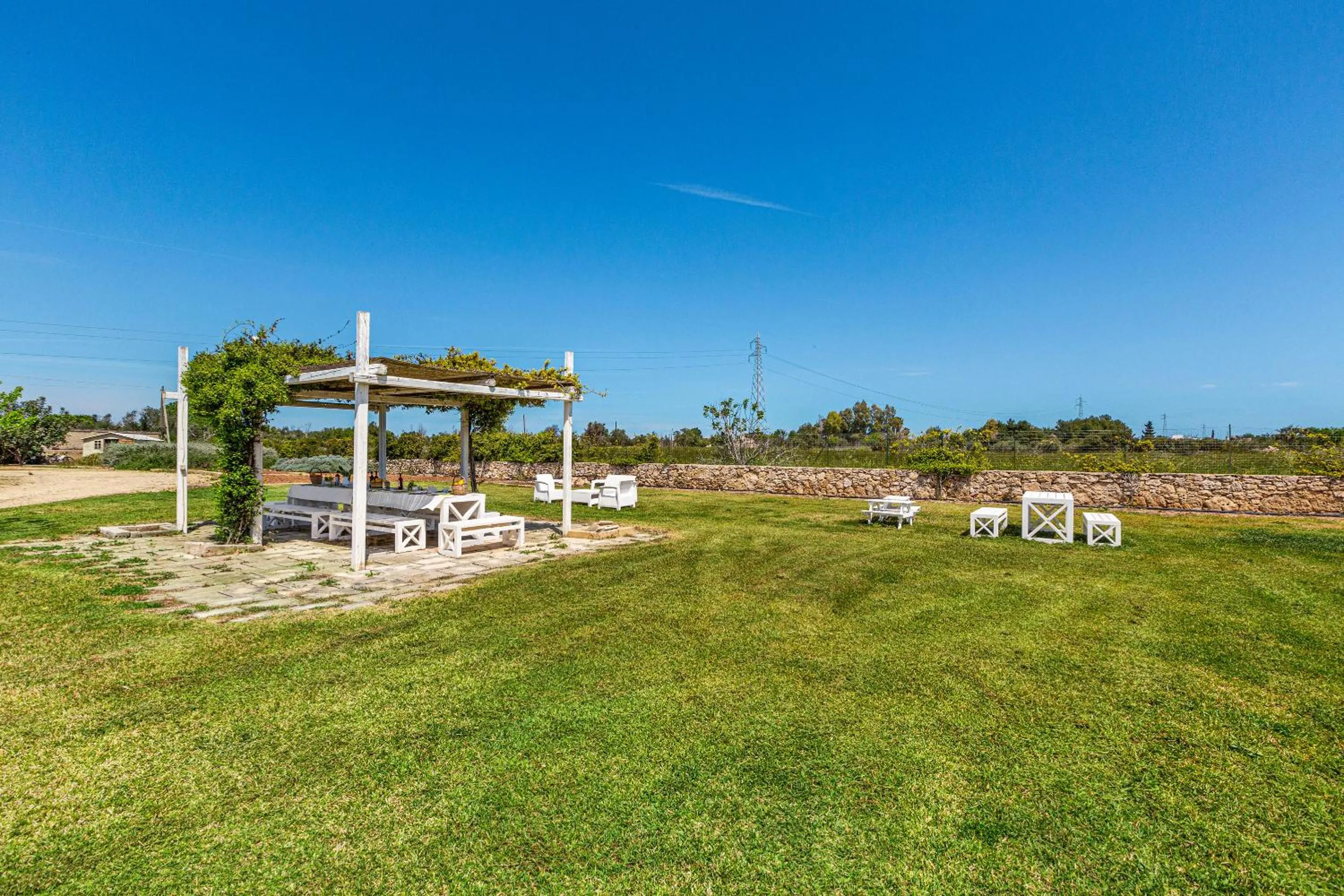 Garden in Masseria Li Capperi by Perle di Puglia
