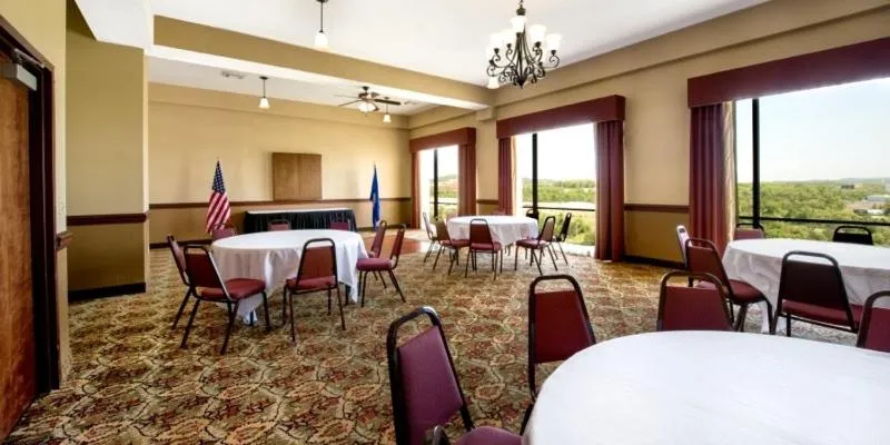 Banquet/Function facilities in Grand Plaza Hotel & Conference Center