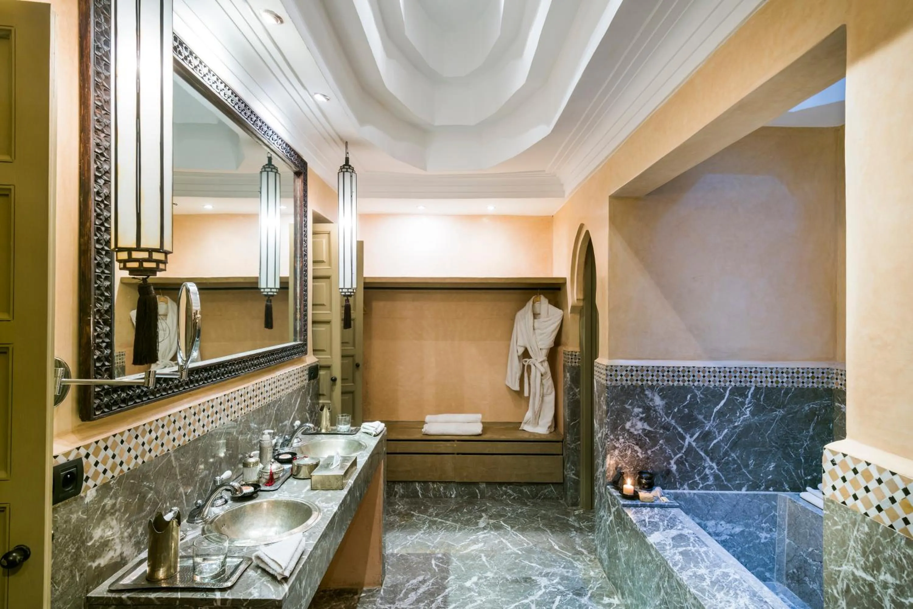 Bathroom in Almaha Marrakech Restaurant & SPA