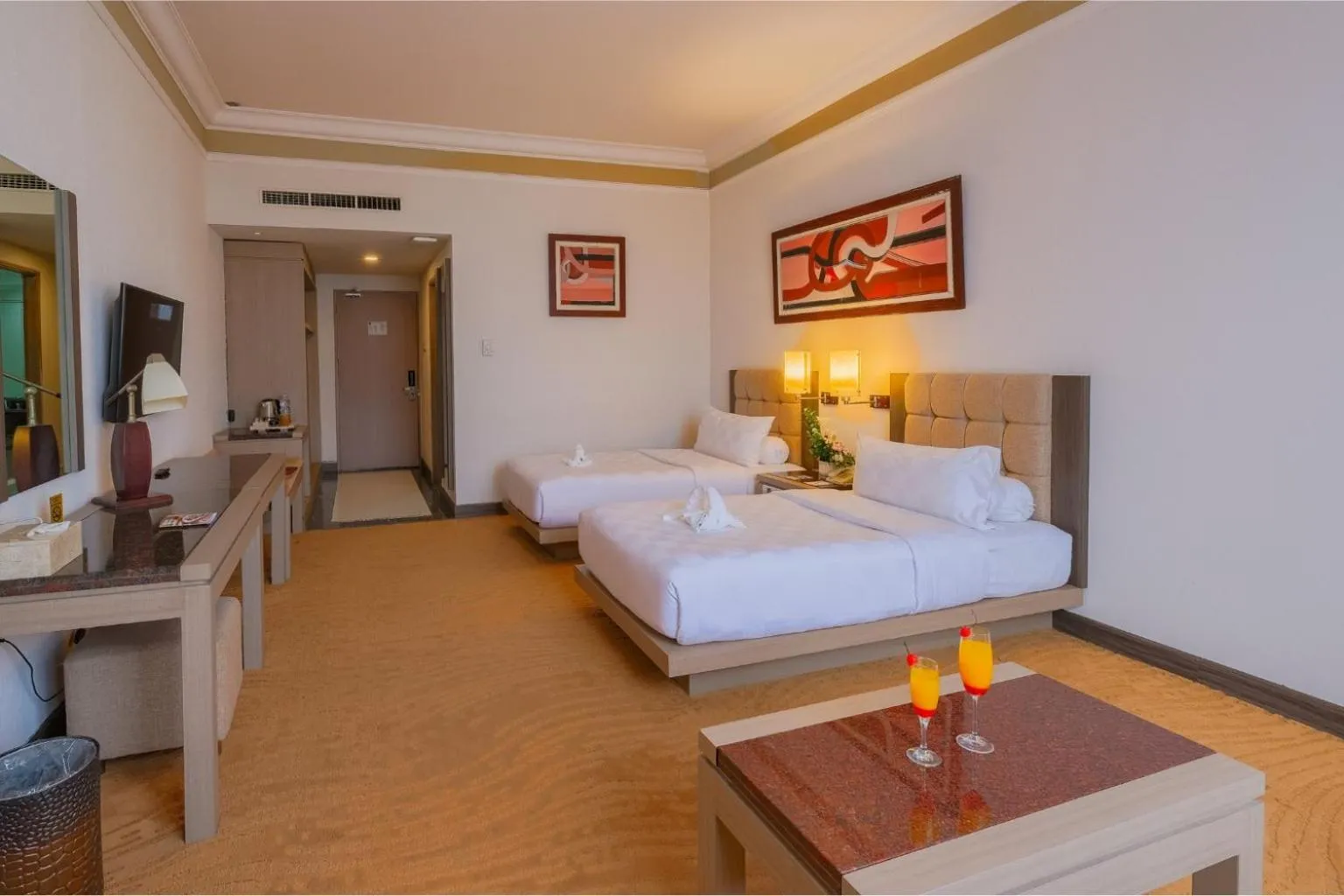 Bed in Grand Wahid Hotel Salatiga
