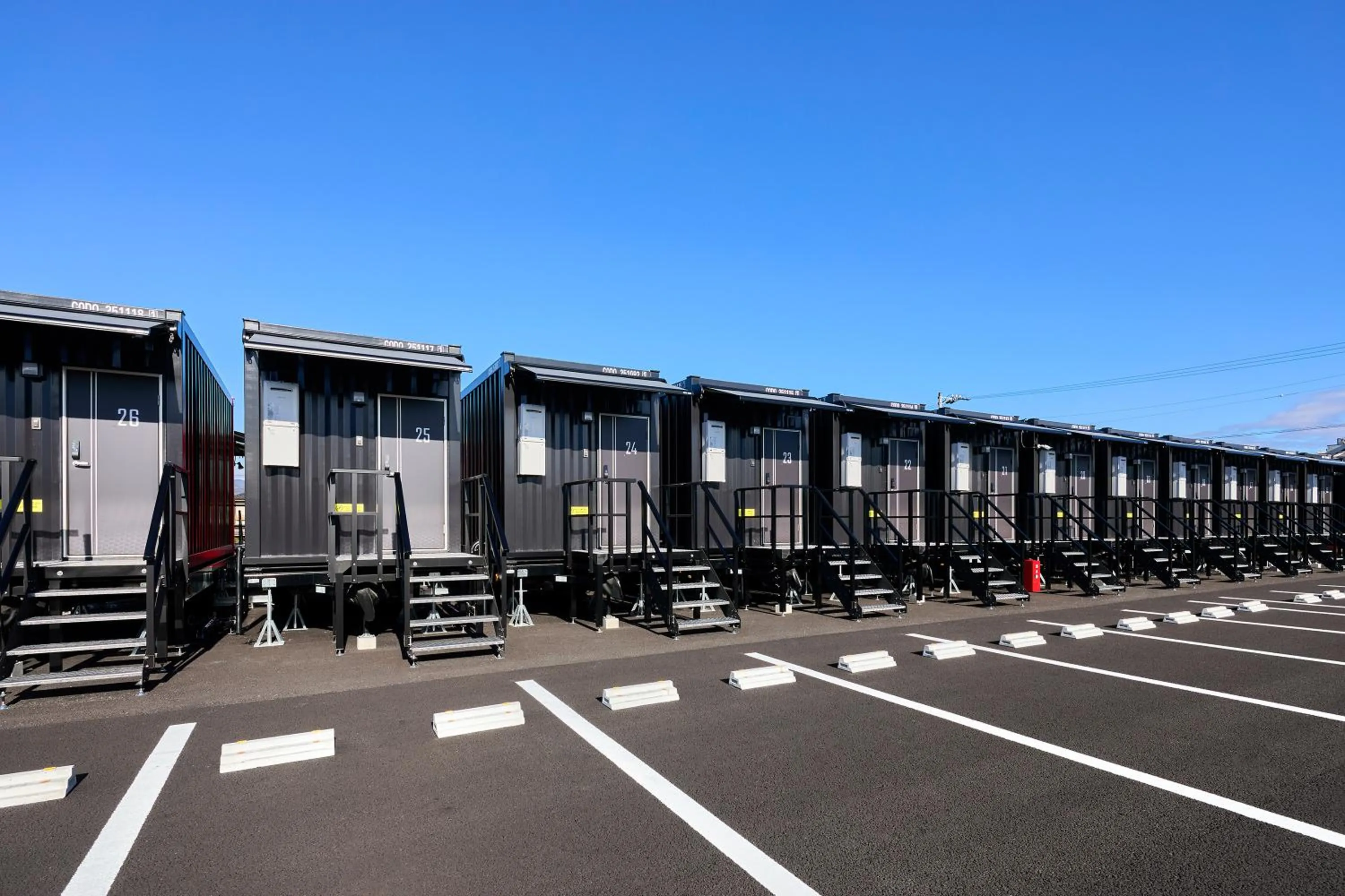 Property building in HOTEL R9 The Yard Enabekkan