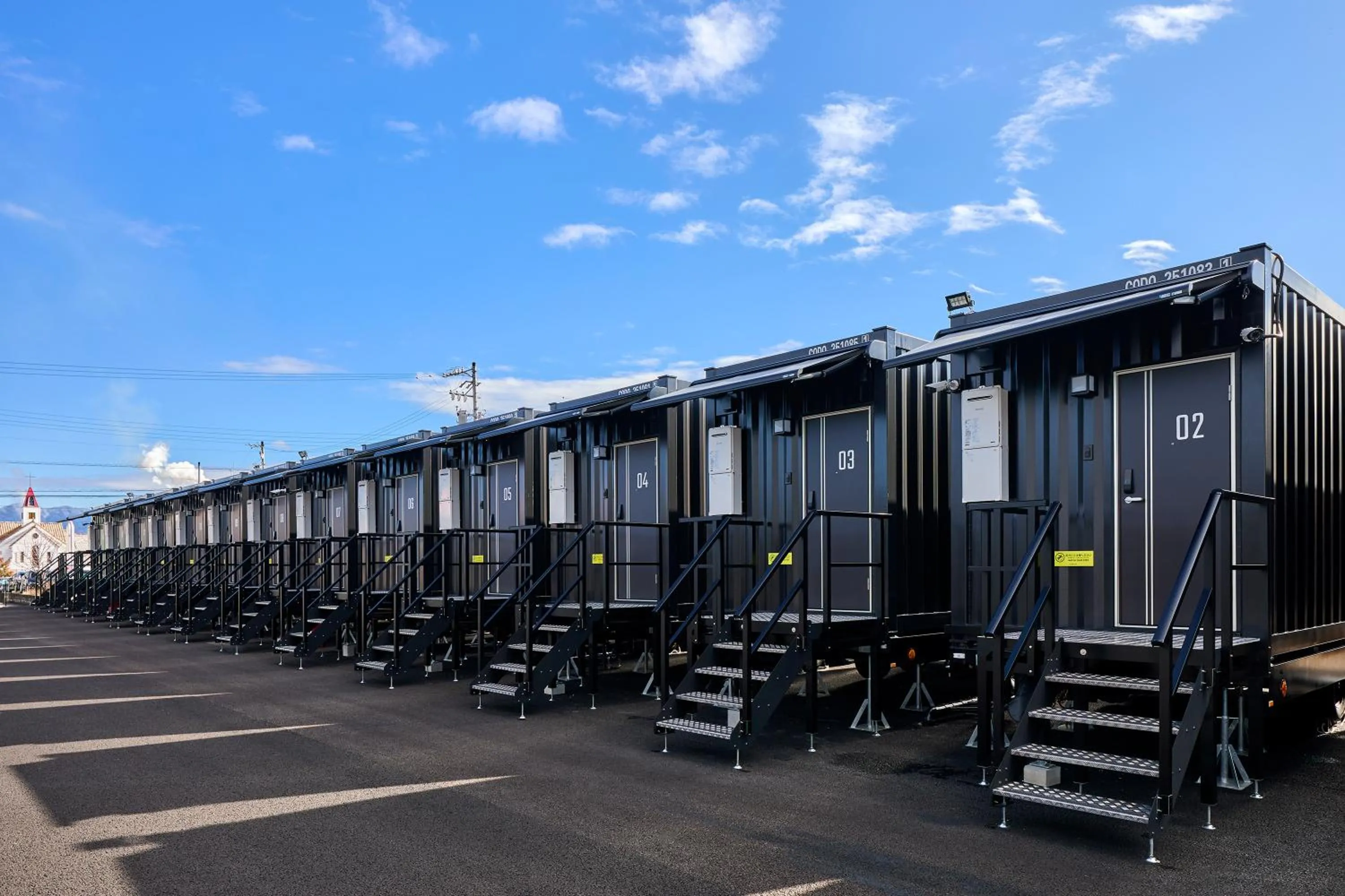 Property building in HOTEL R9 The Yard Enabekkan